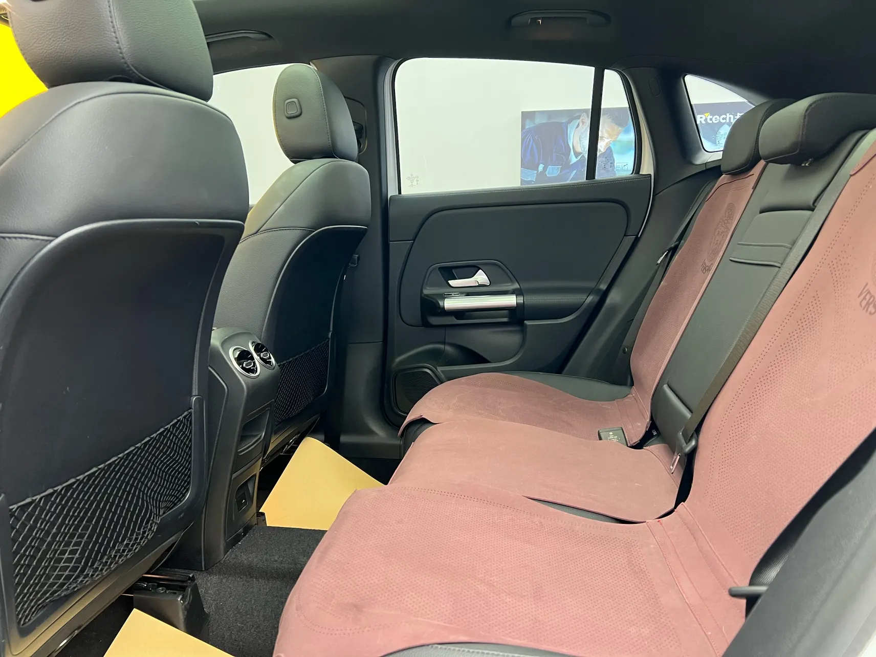 Mercedes-Benz GLA 200, 2022 19