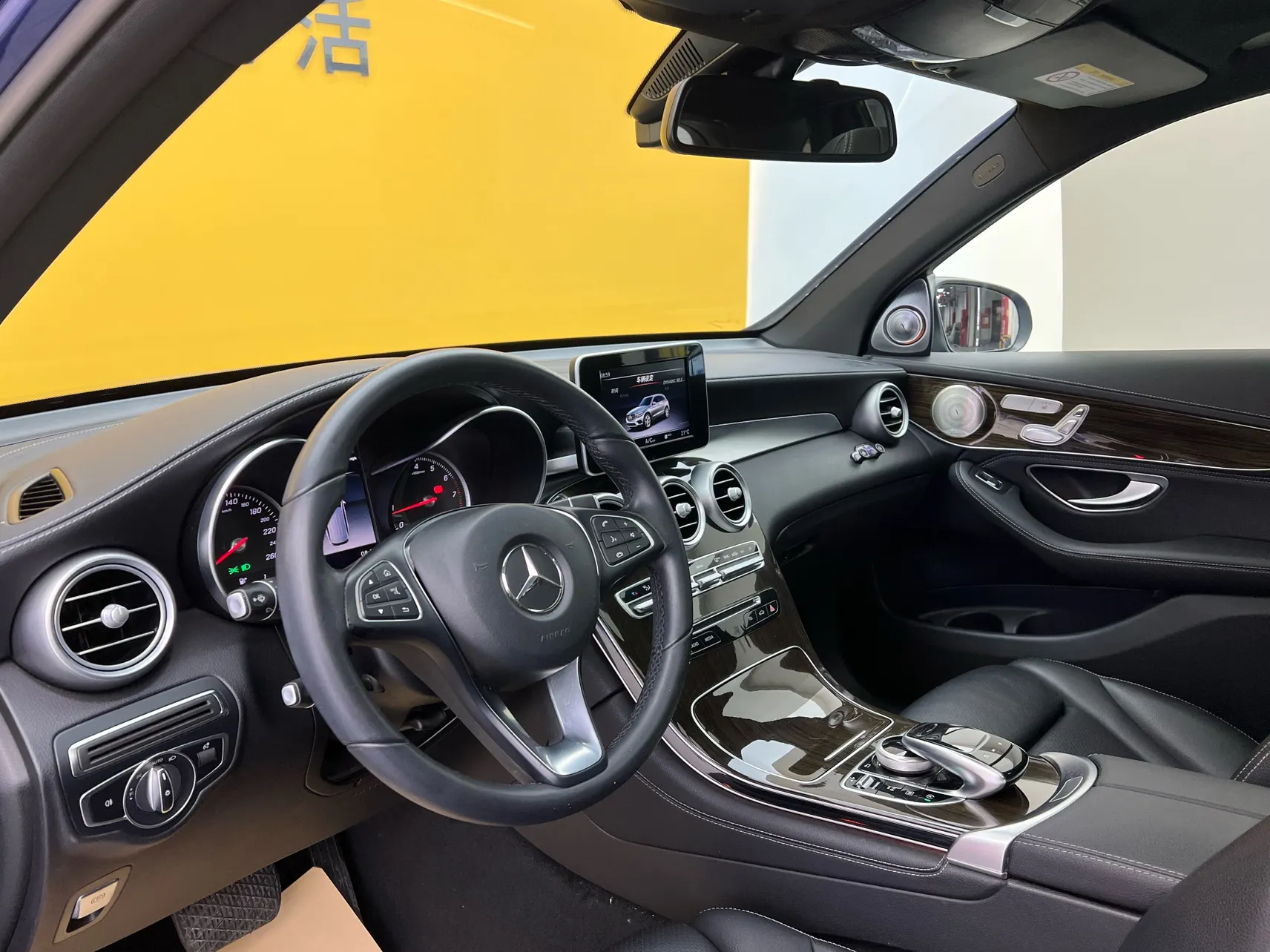 Mercedes-Benz GLC 260 L, 2019 29