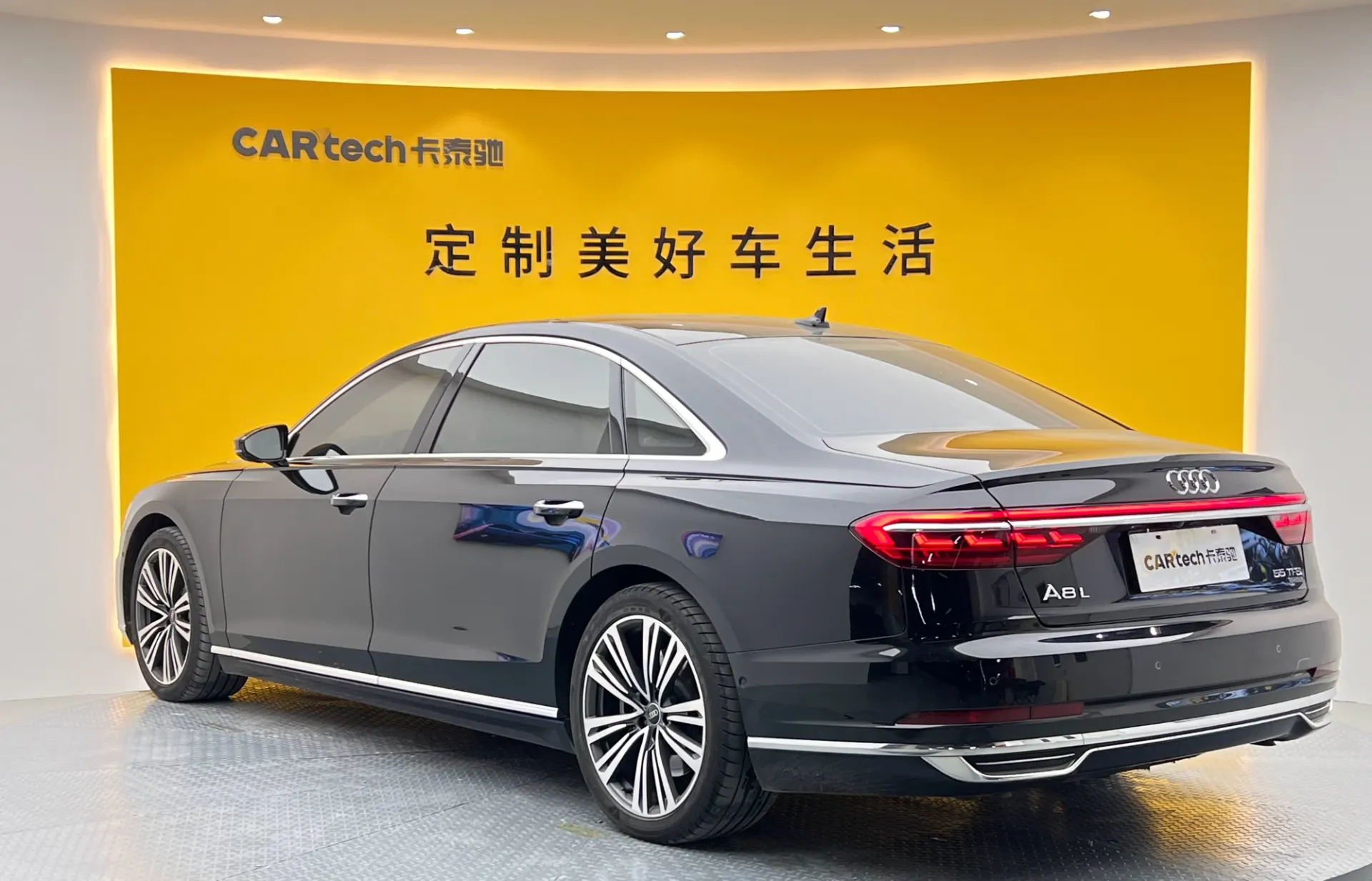 Audi A8L 55 TFSI, 2021 6