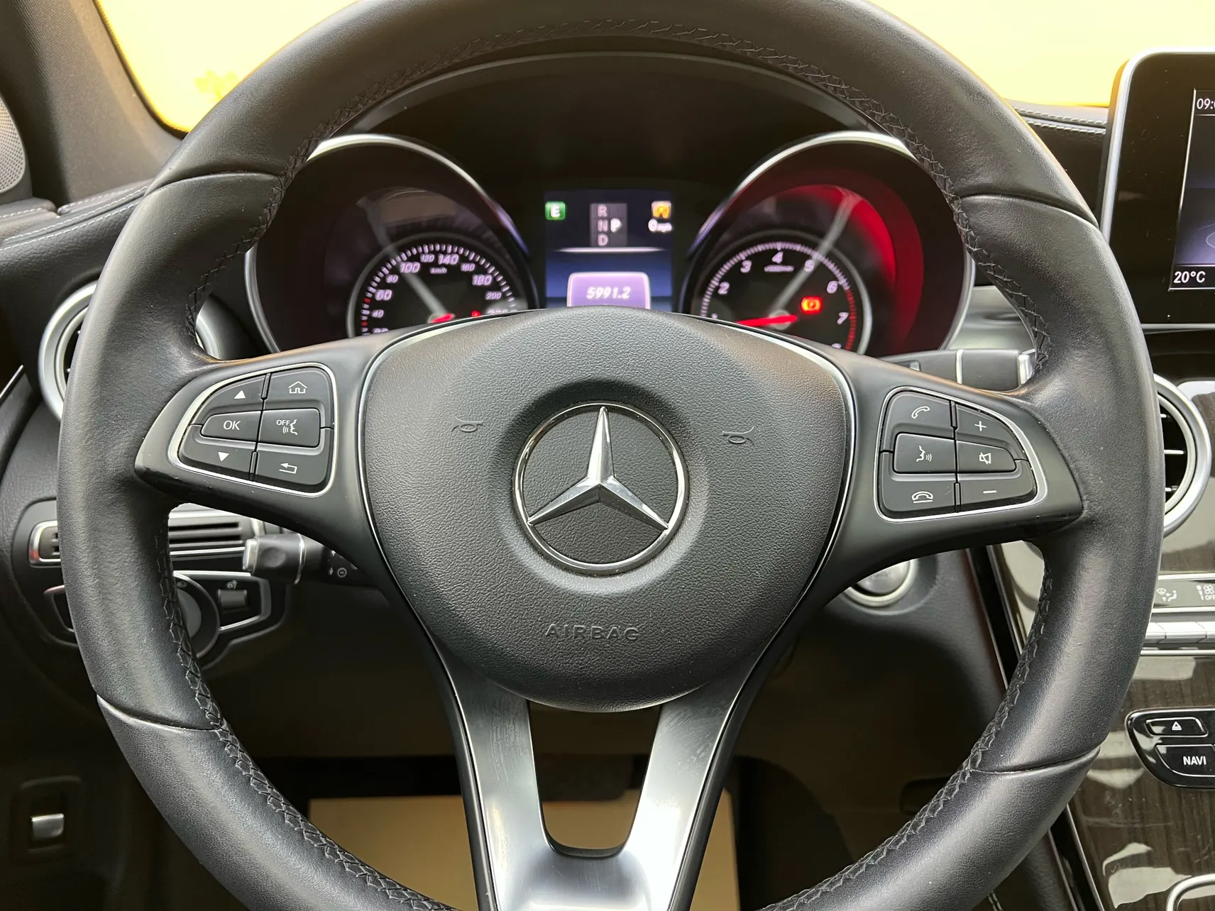 Mercedes-Benz GLC 260 L, 2019 14