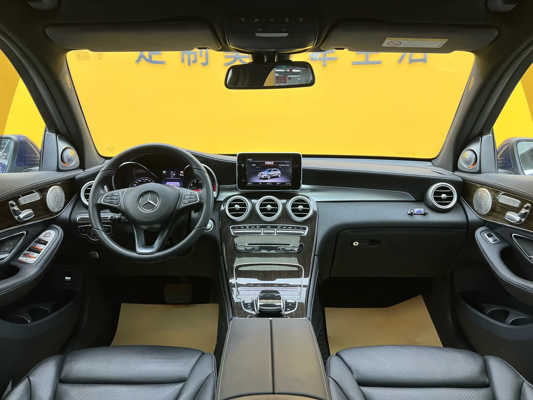 Mercedes-Benz GLC 260 L, 2019 38