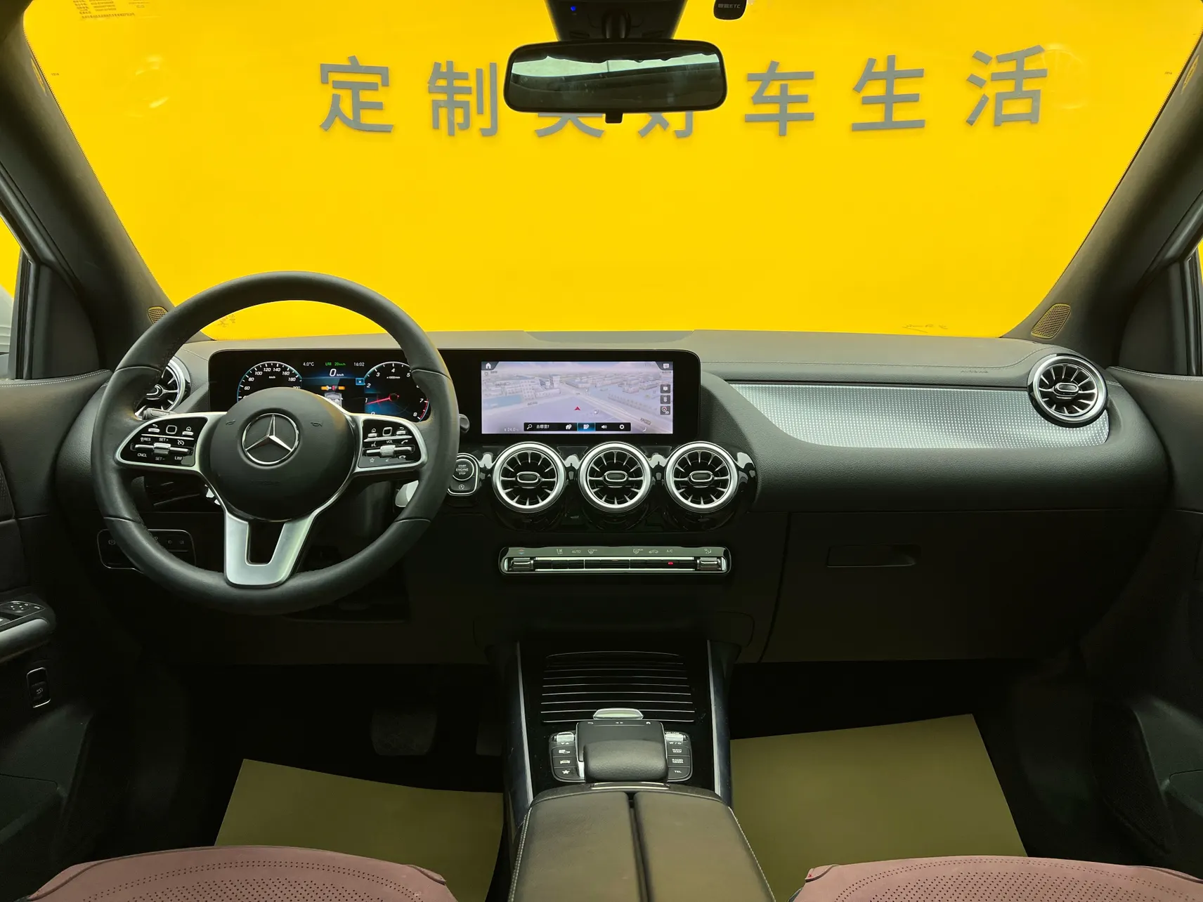 Mercedes-Benz GLA 200, 2022 13