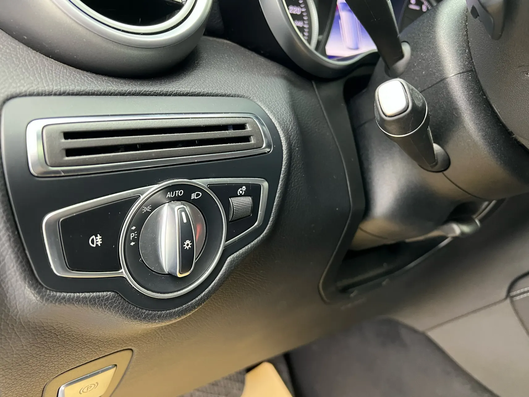 Mercedes-Benz GLC 260 L, 2019 28