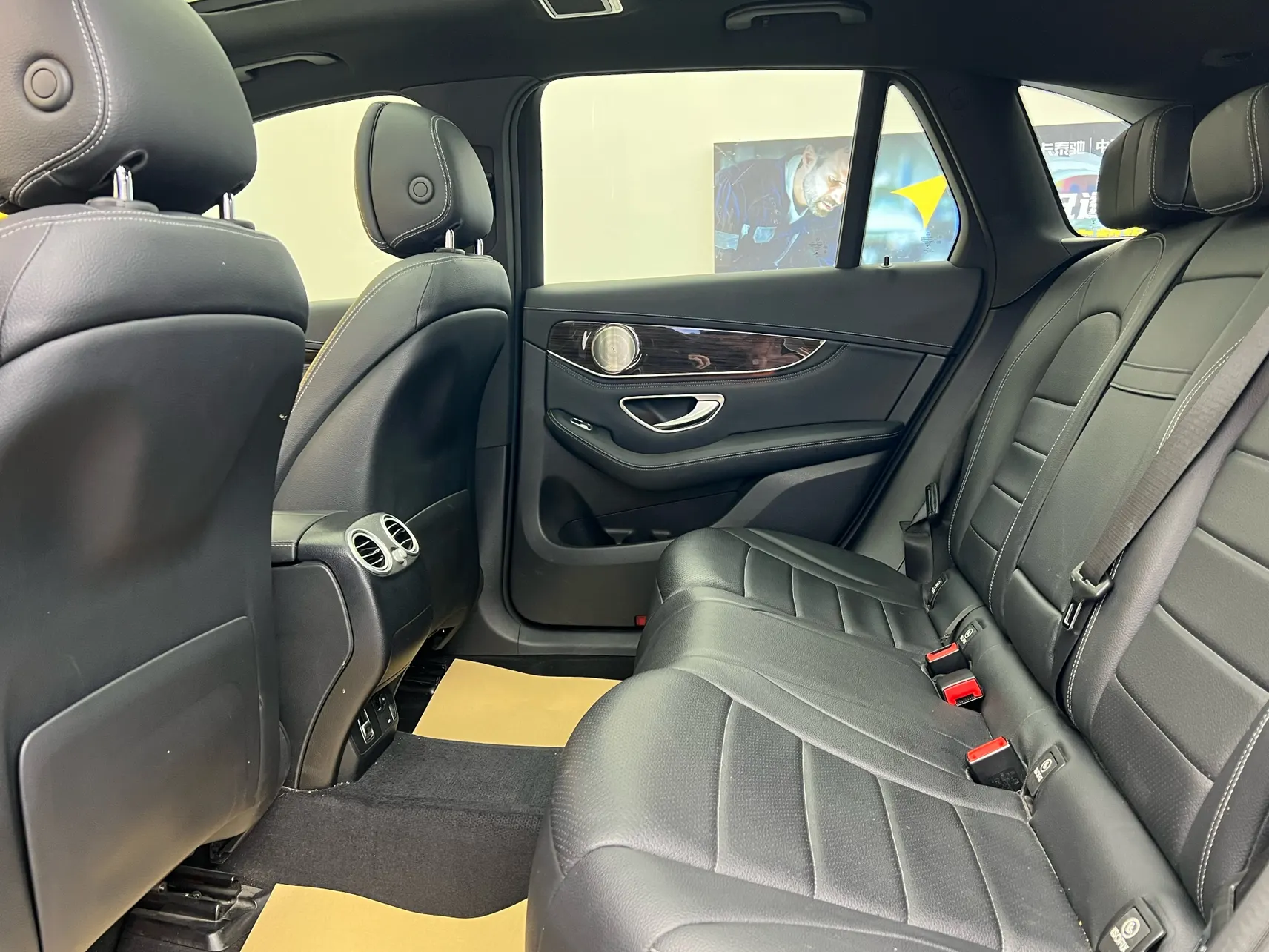 Mercedes-Benz GLC 260 L, 2019 30