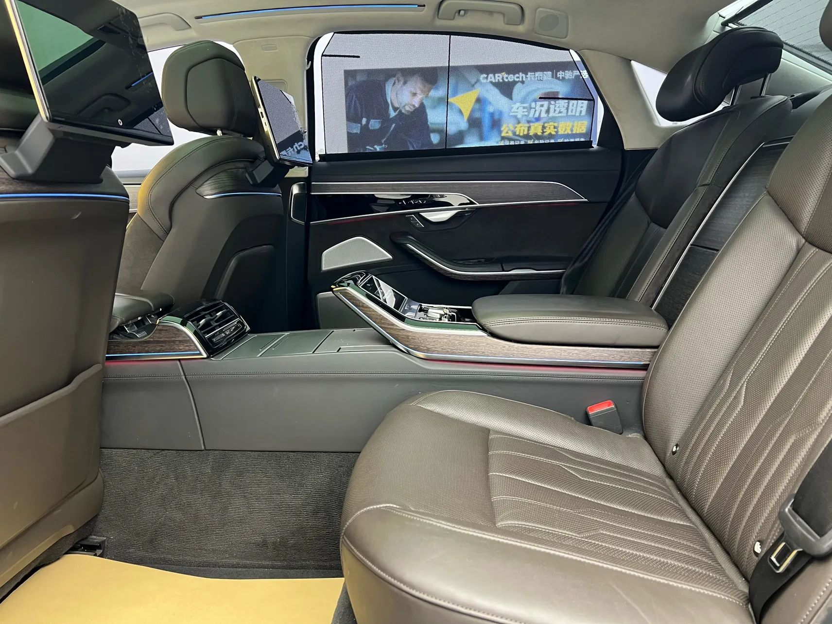Audi A8L 55 TFSI, 2021 21