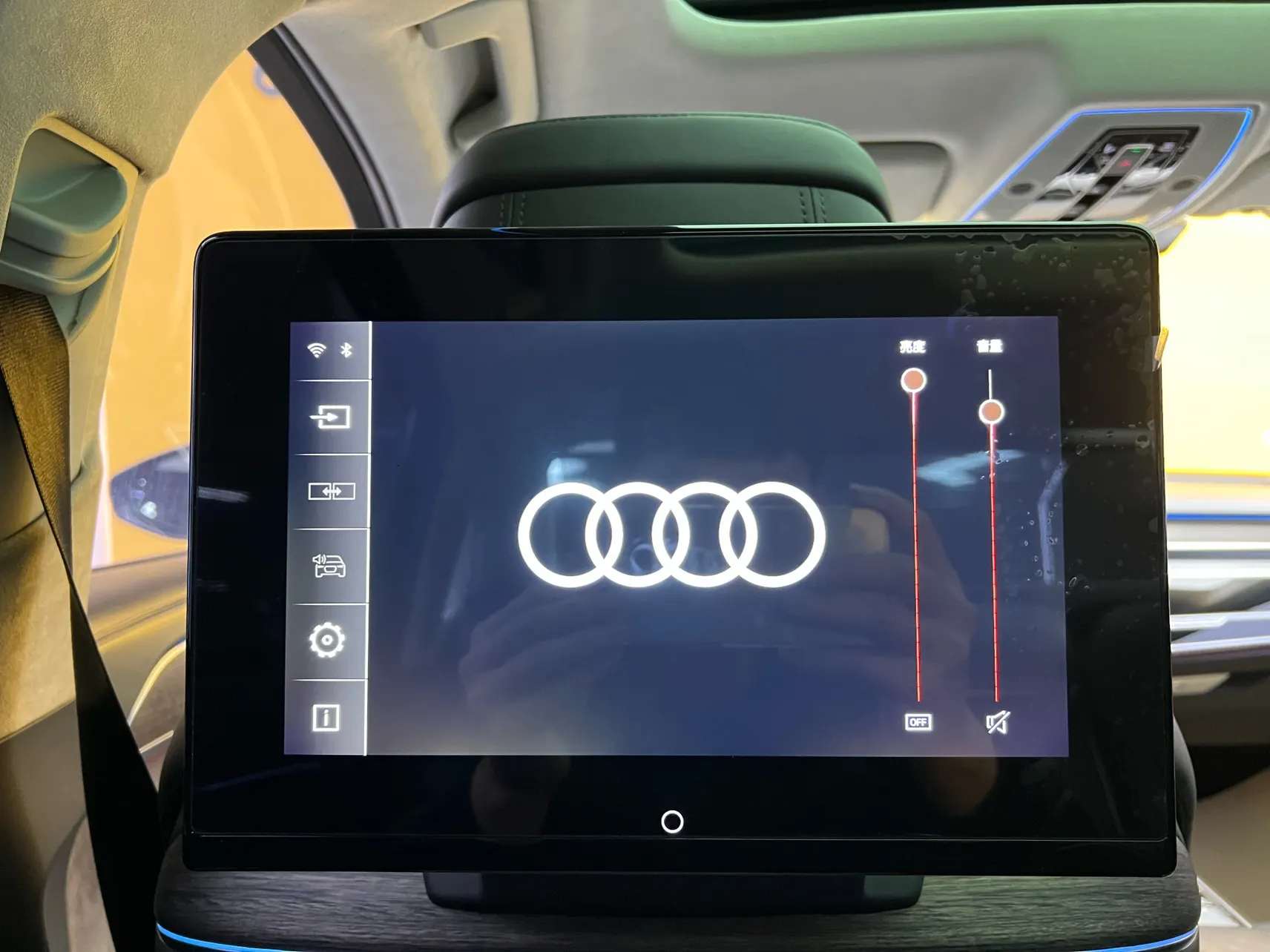 Audi A8L 55 TFSI, 2021 25