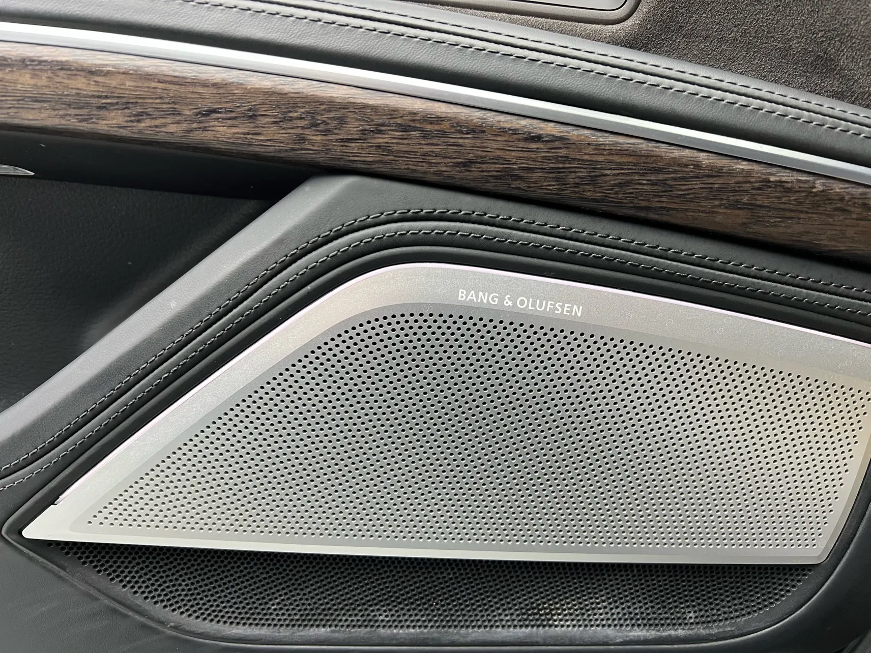 Audi A8L 55 TFSI, 2021 34