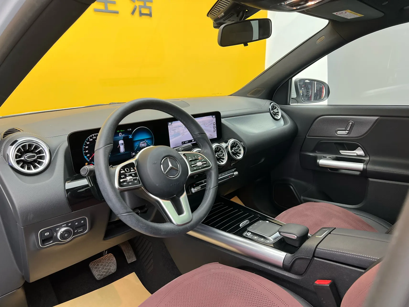 Mercedes-Benz GLA 200, 2022 29