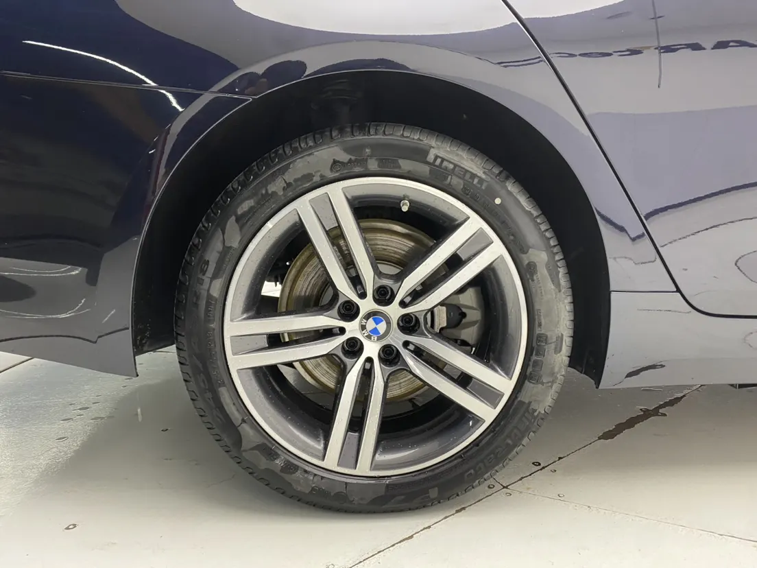 BMW 530Li, 2023 11