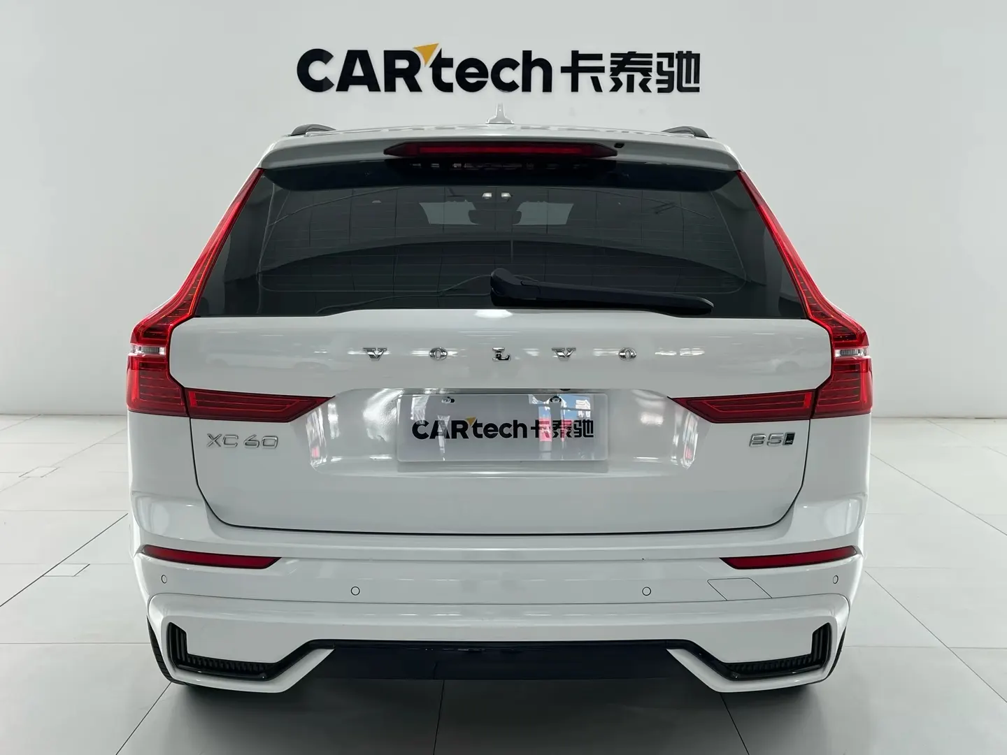 Volvo XC60, 2022 все фото