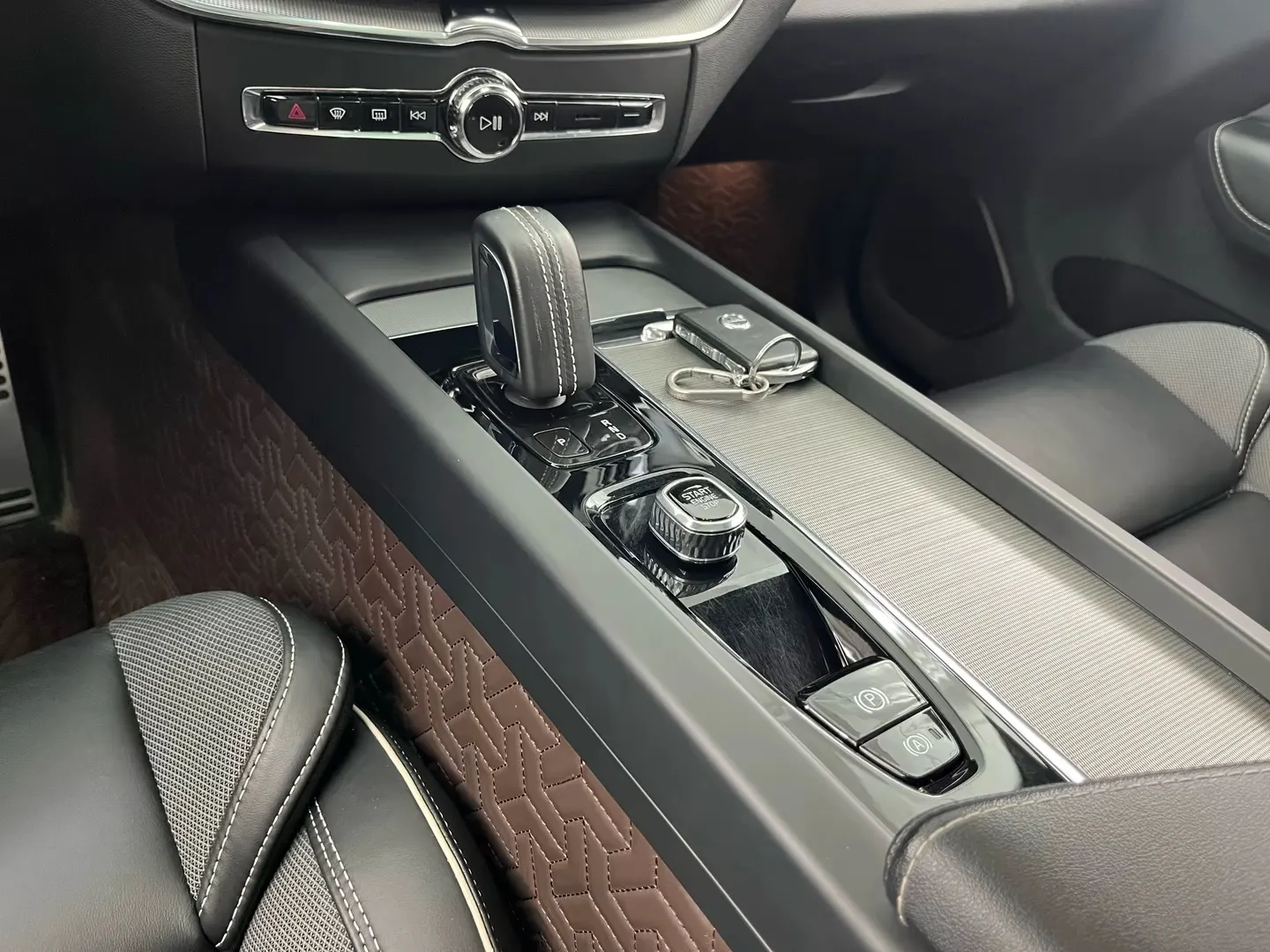 Volvo XC60, 2022 17