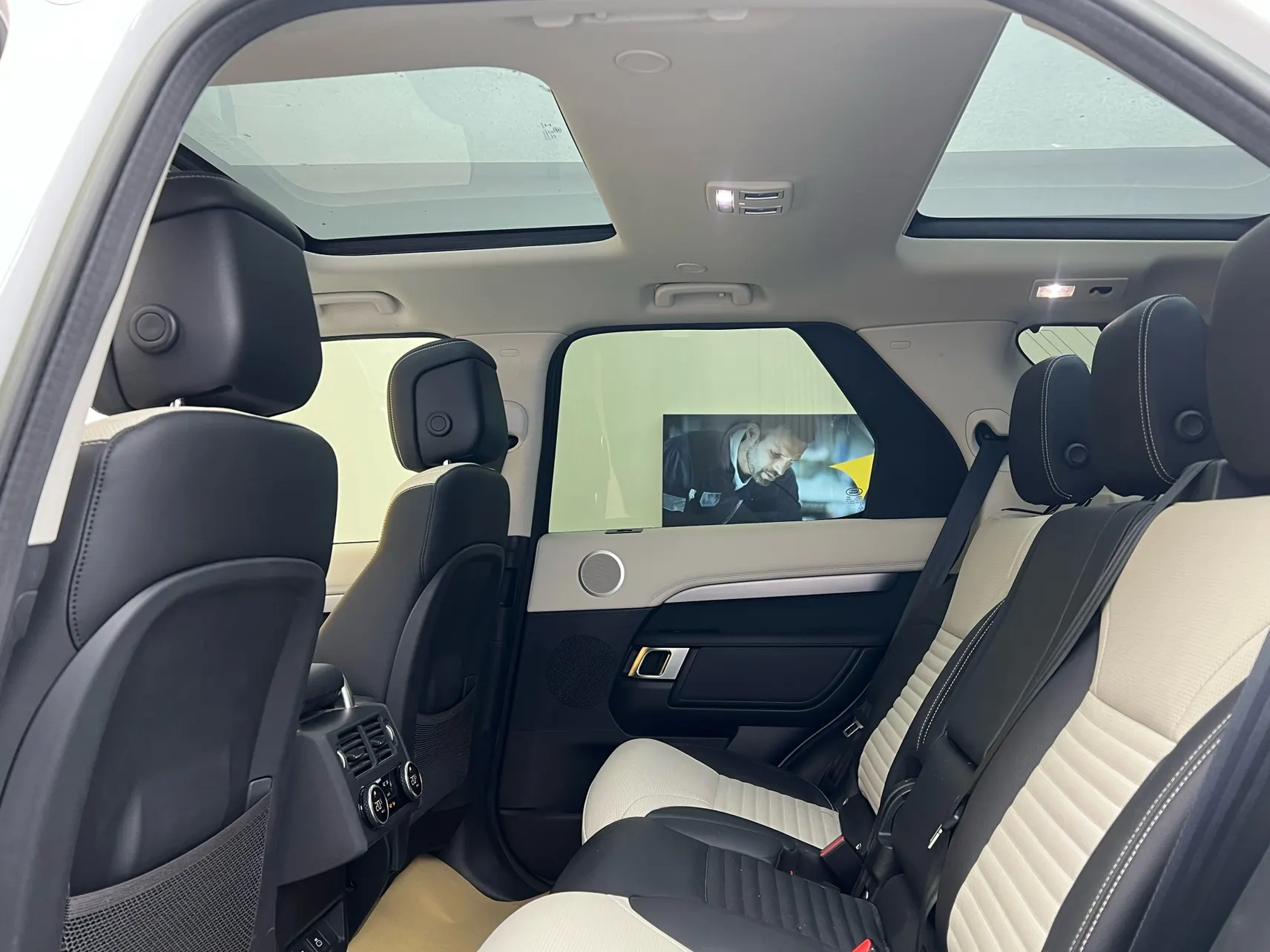Land Rover Discovery, 2022 34