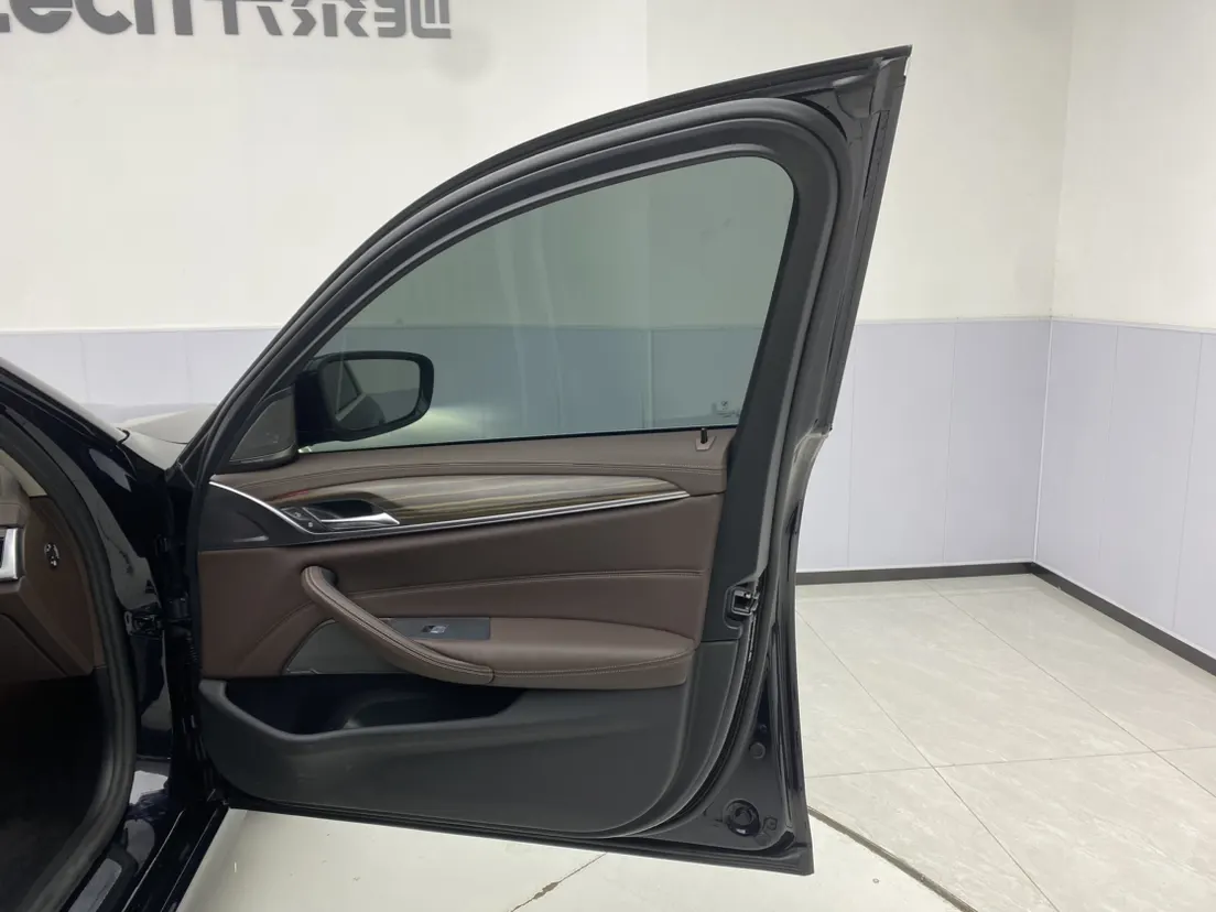 BMW 530Li, 2023 26