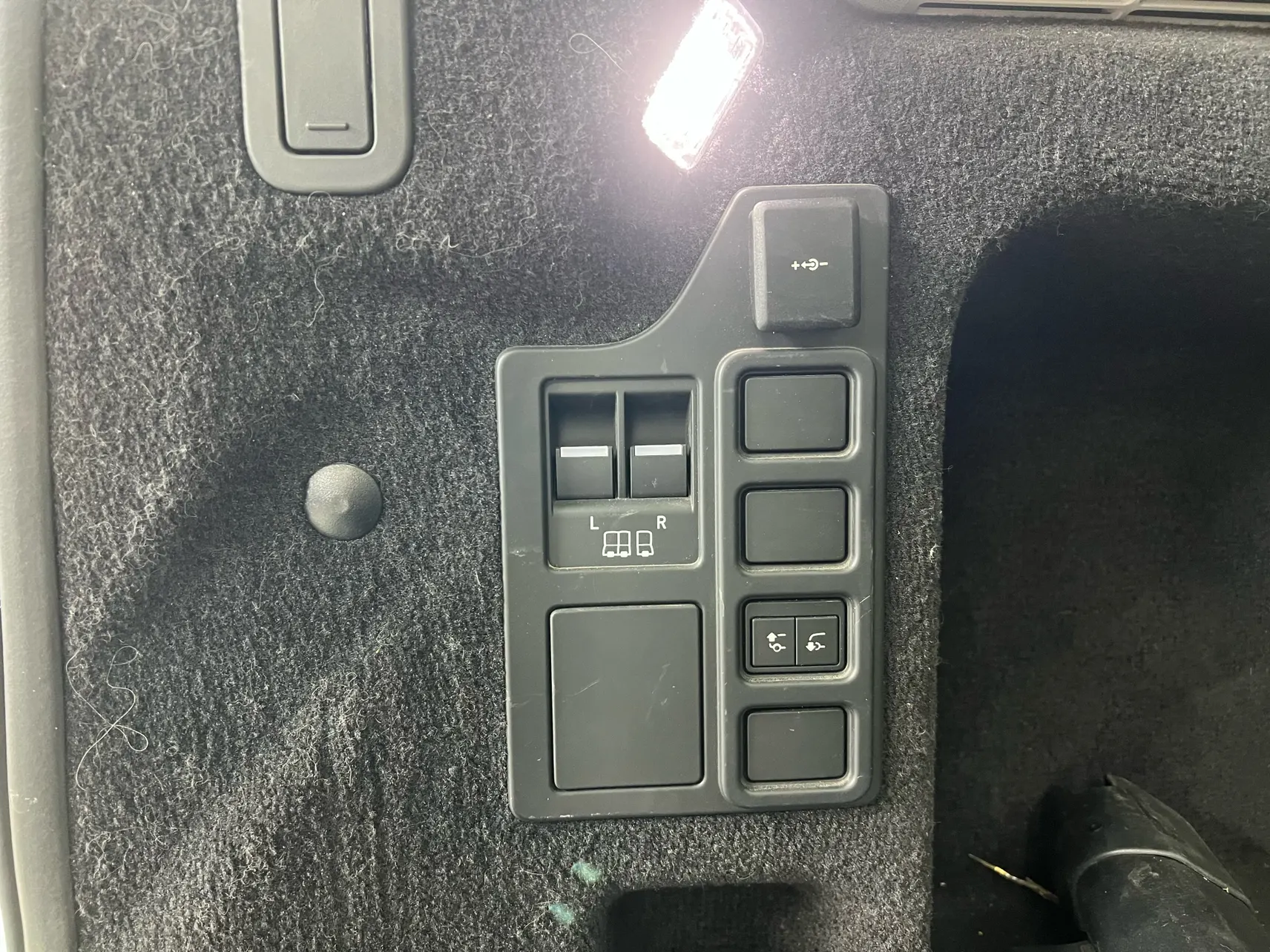 Land Rover Discovery, 2022 30