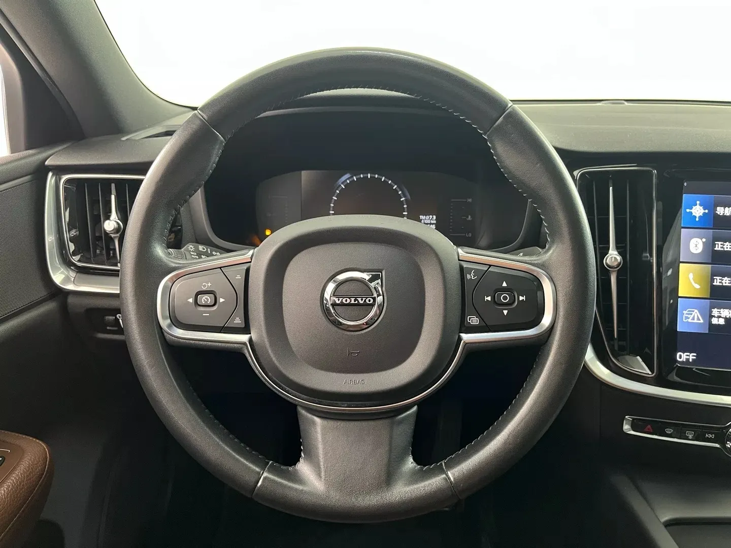 Volvo S60, 2022 12