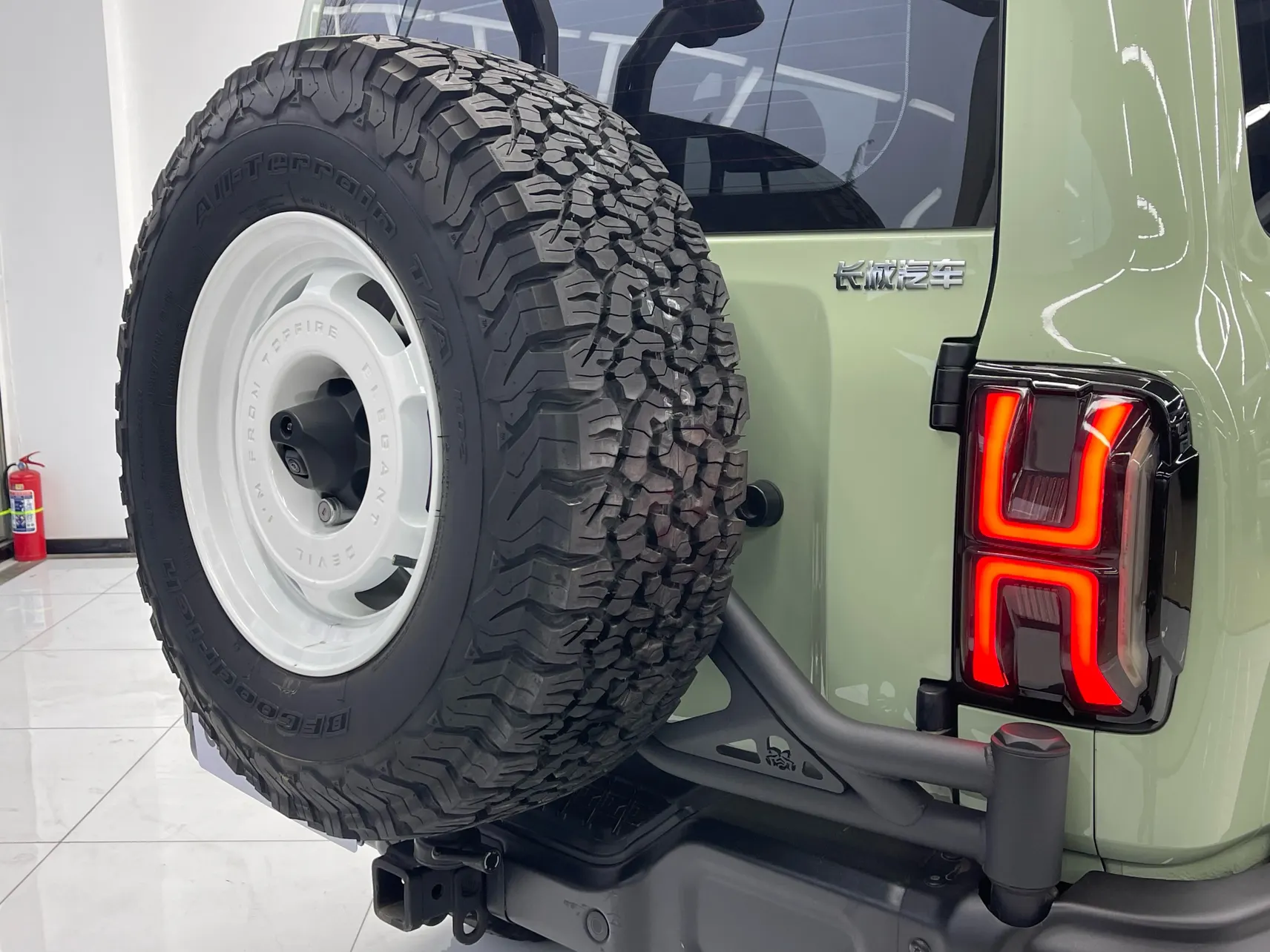 Tank 300, 2024 8