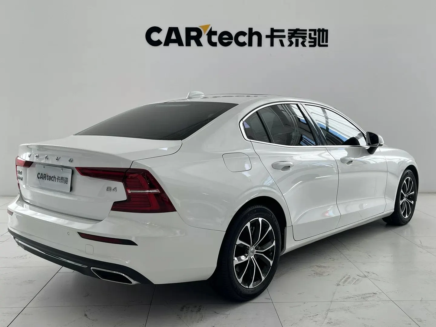 Volvo S60, 2022 4