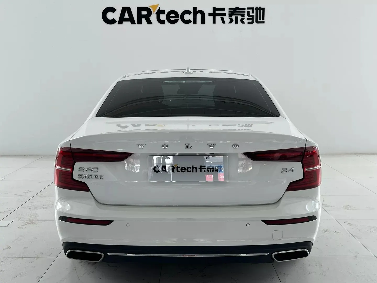 Volvo S60, 2022 все фото