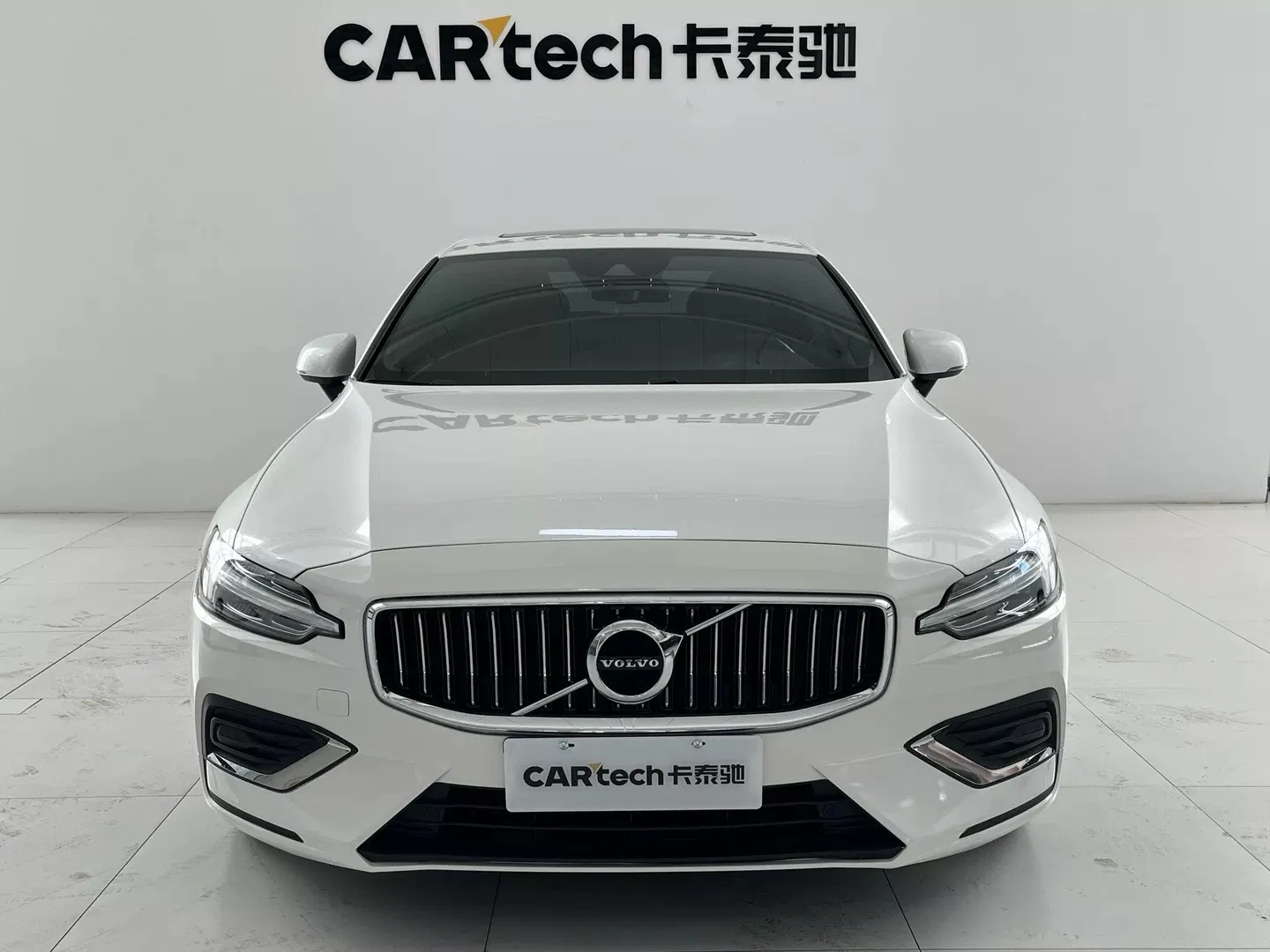 Volvo S60, 2022 3