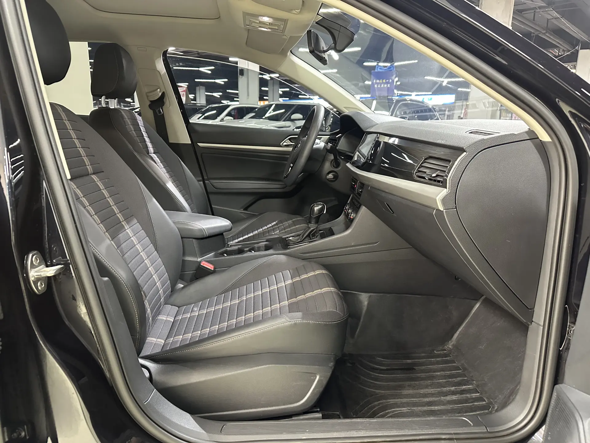 Volkswagen Lavida, 2022 14