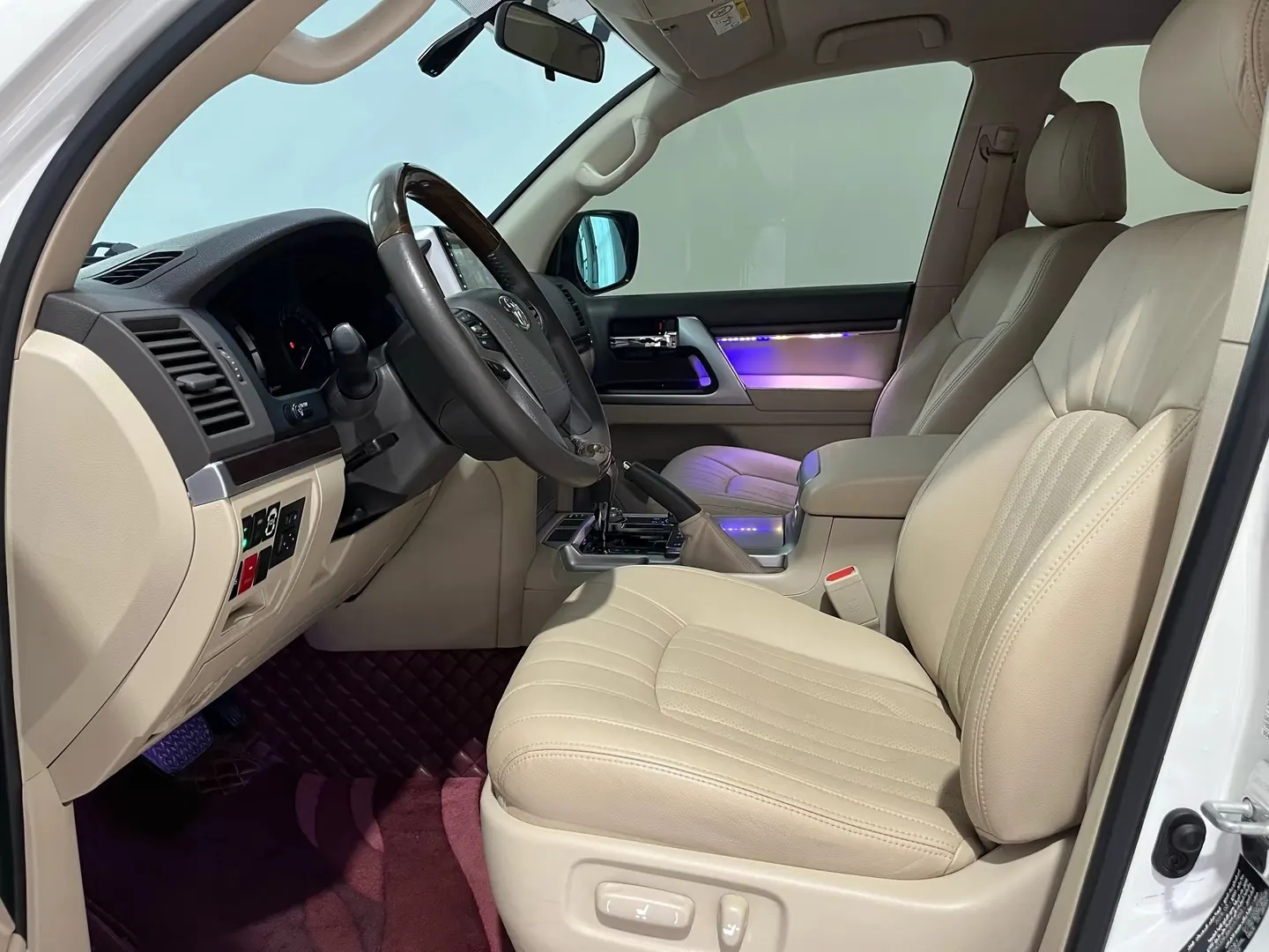 Toyota Land Cruiser, 2019 14