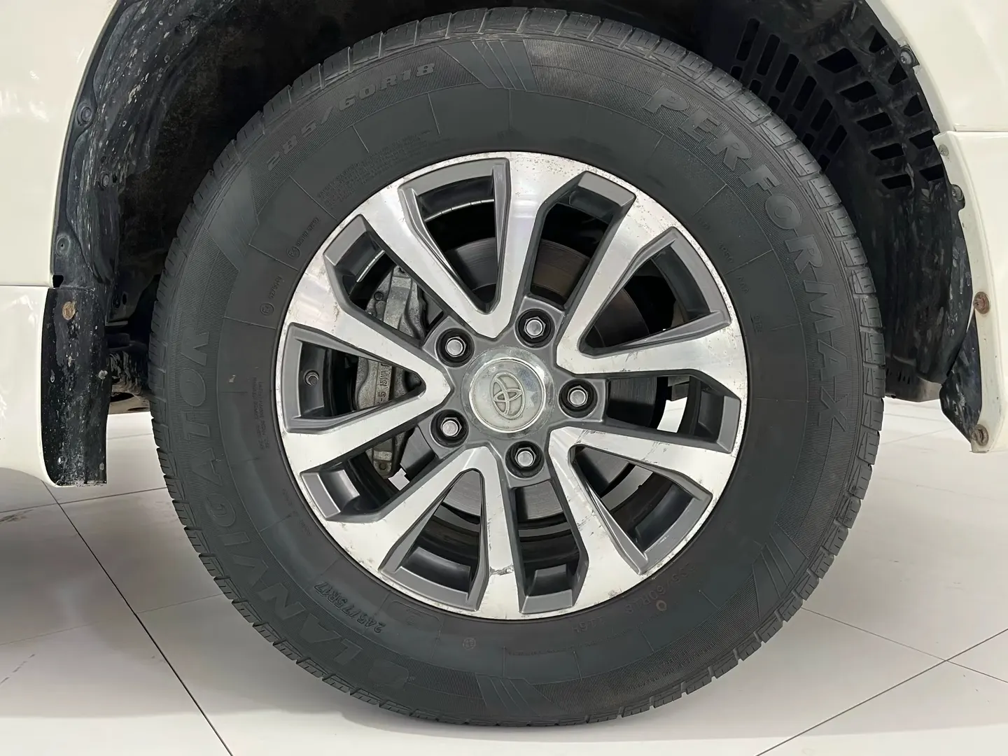 Toyota Land Cruiser, 2019 10