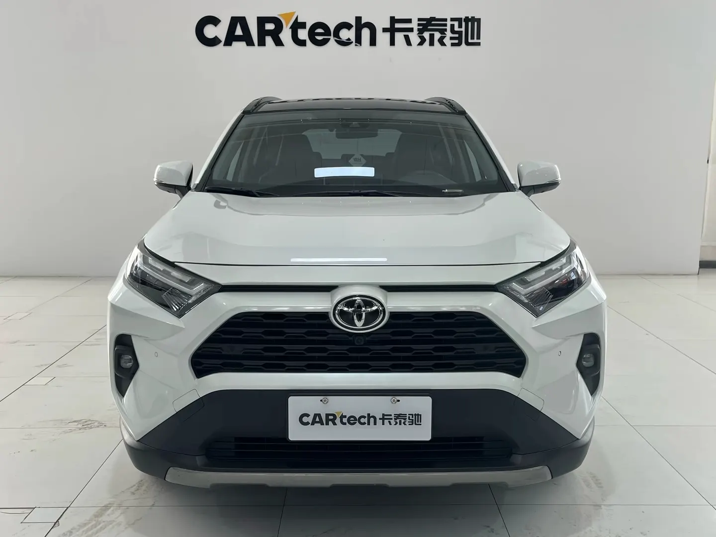 Toyota RAV4, 2024 3