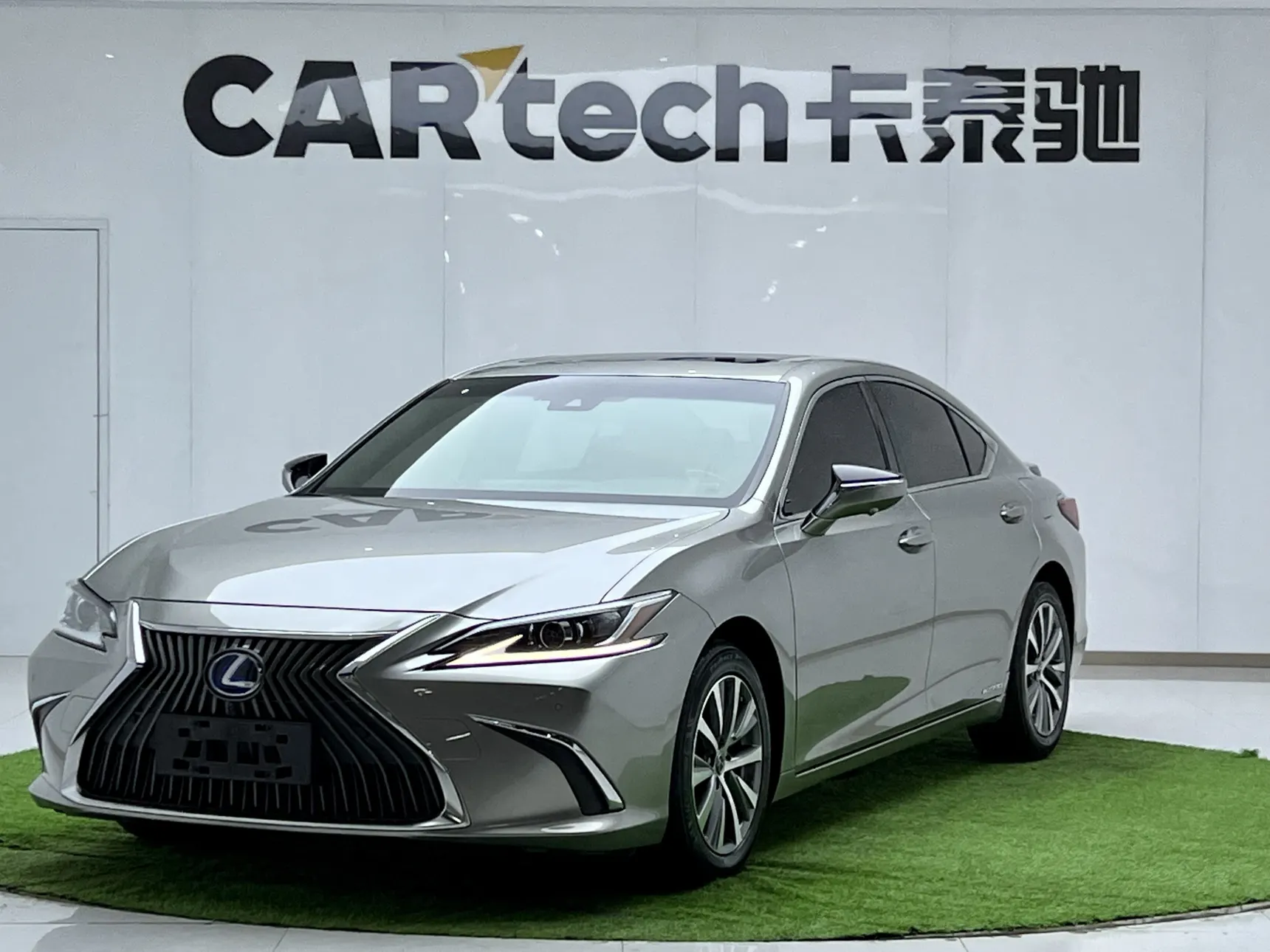 Lexus ES 200, 2024 8