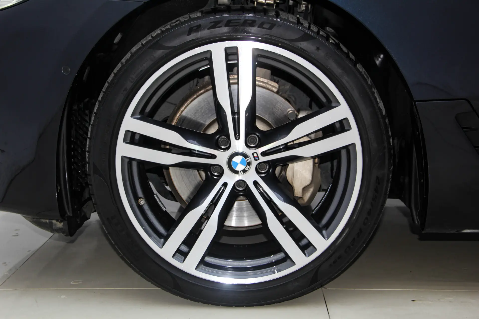 BMW 6GT, 2022 11