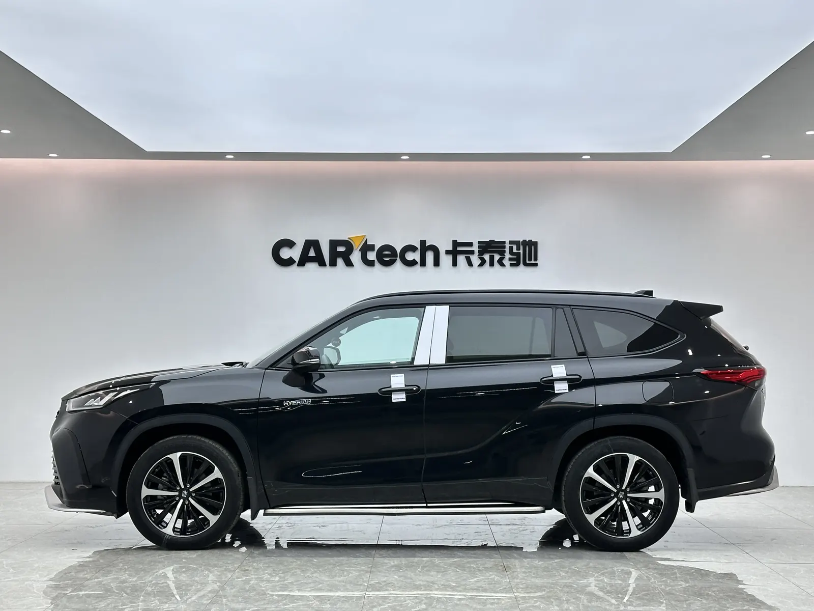 Toyota Crown, 2022 2