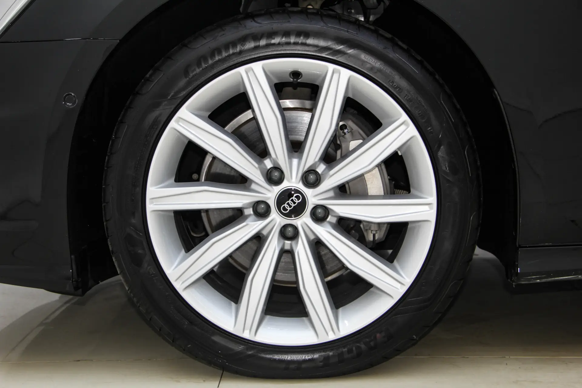 Audi A6L 45 TFSI, 2025 11