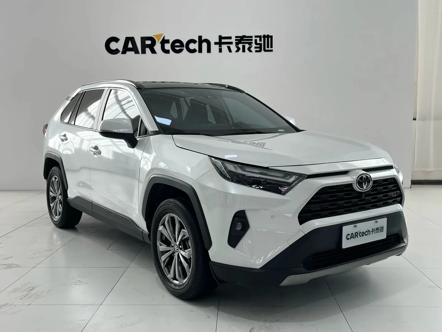 Toyota RAV4, 2024 2
