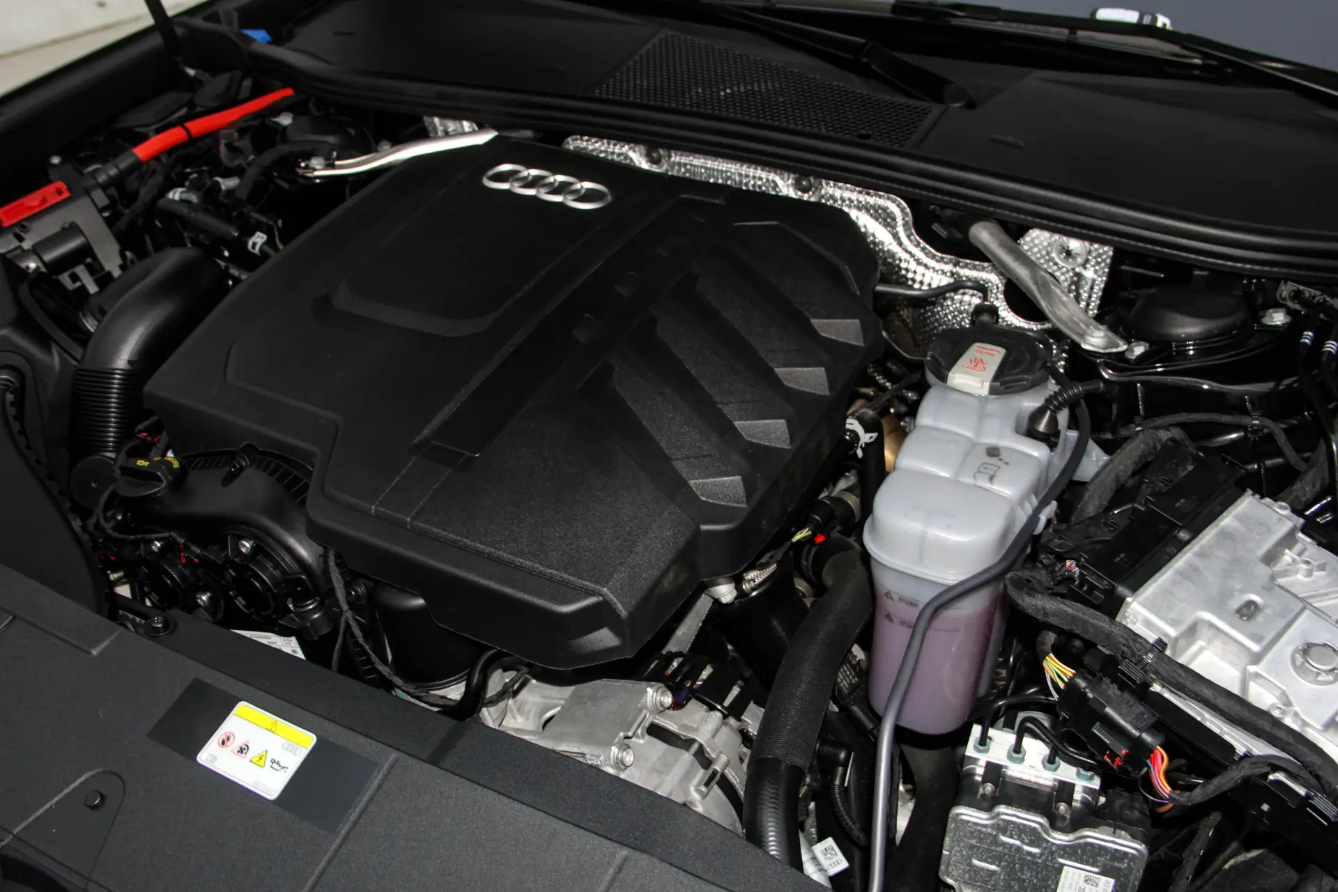 Audi A6L 45 TFSI, 2025 12