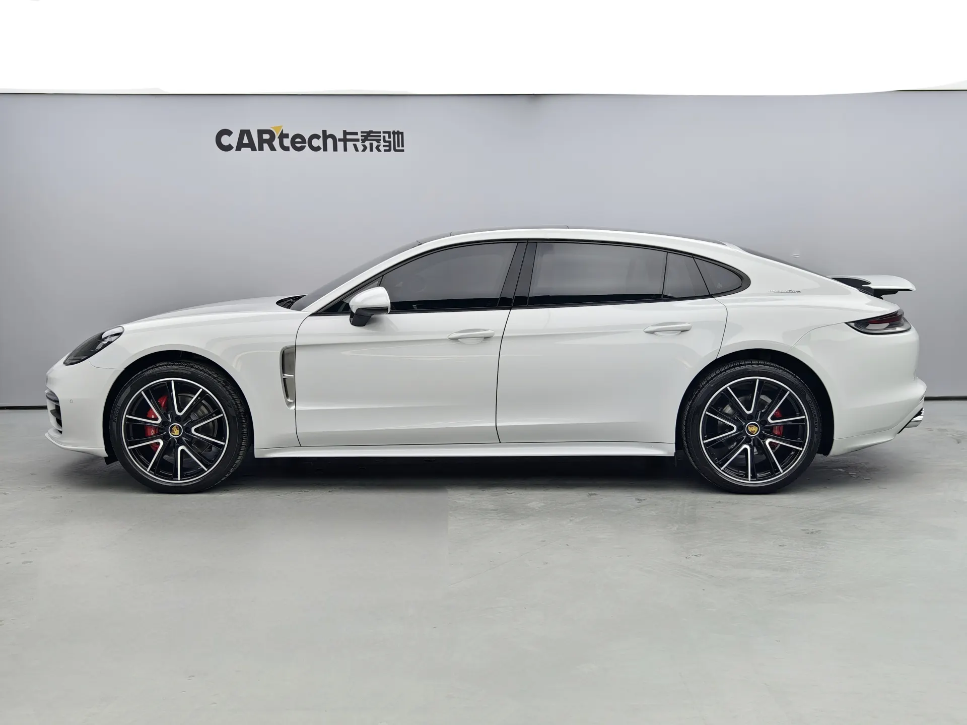 Porsche Panamera, 2021 все фото