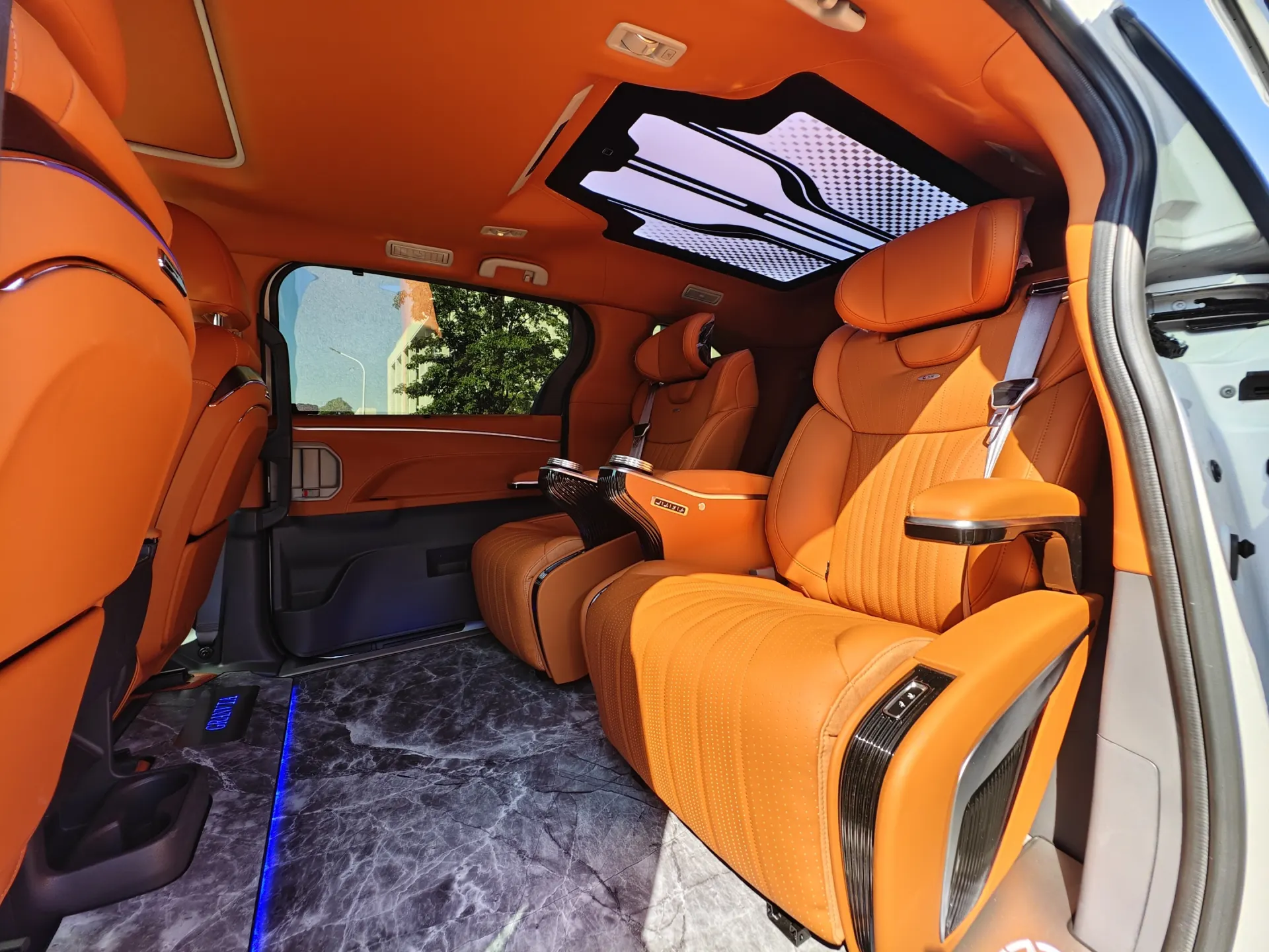 Toyota Granvia, 2024 32