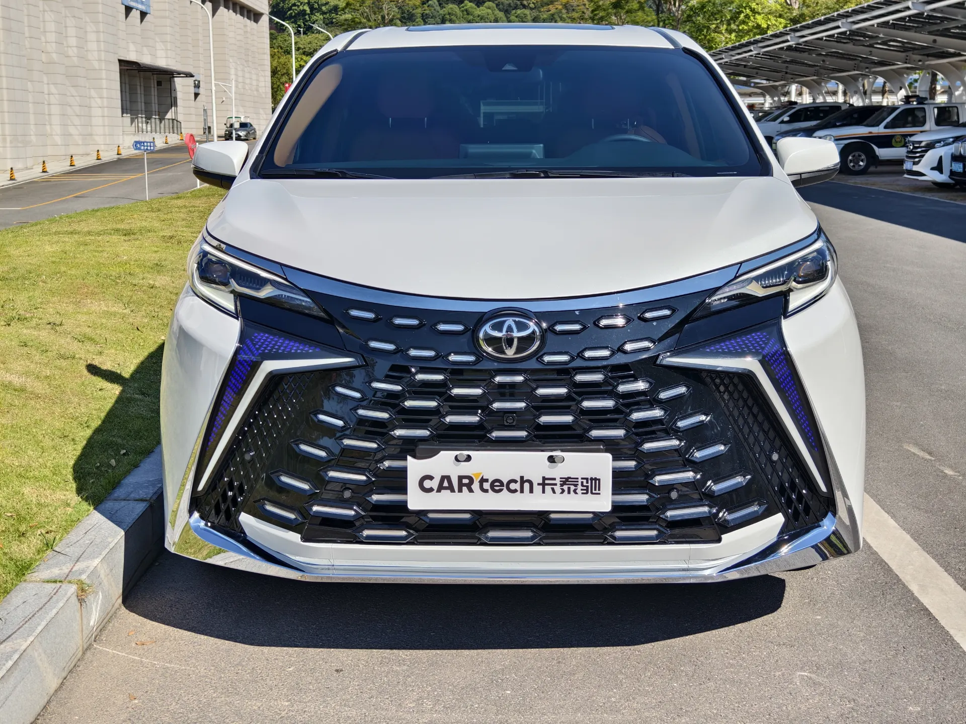 Toyota Granvia, 2024 2