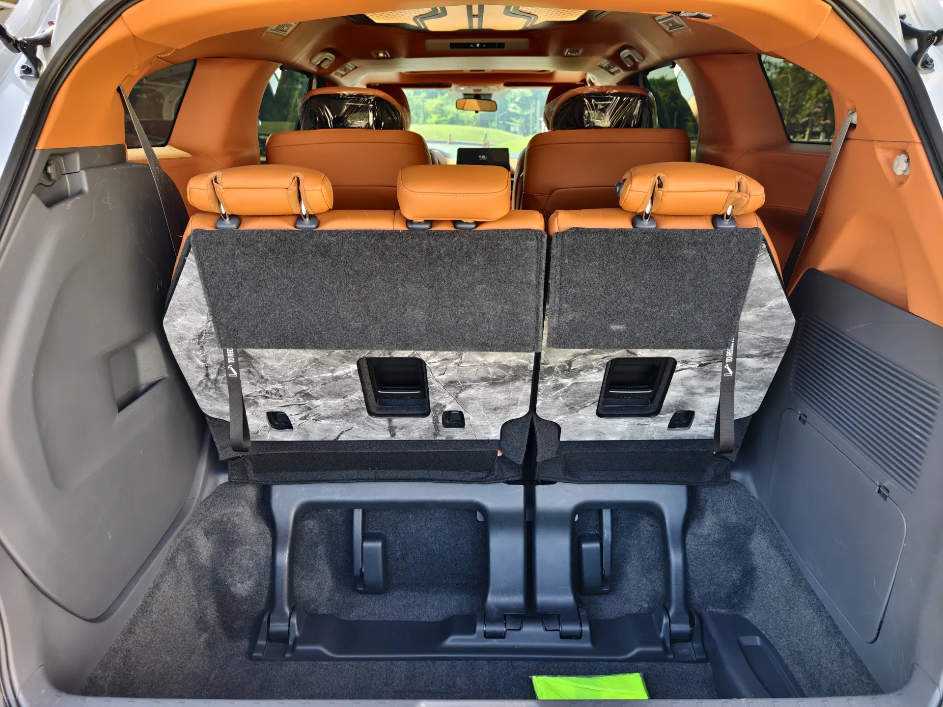 Toyota Granvia, 2024 6