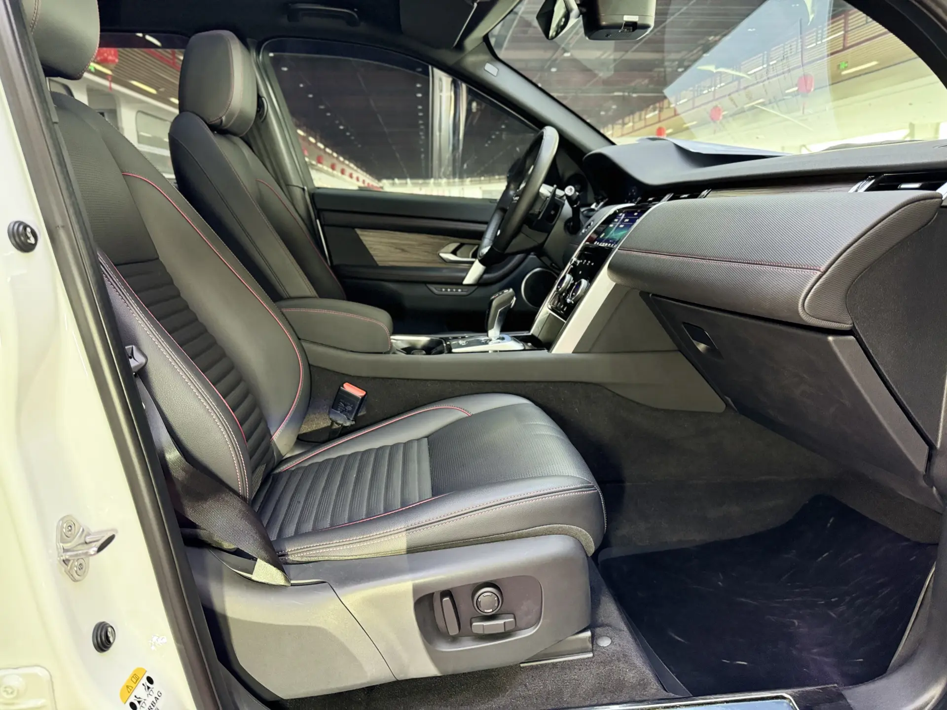 Land Rover Discovery Sport, 2021 18