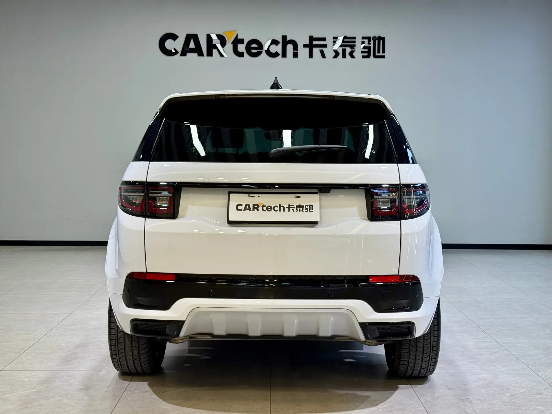 Land Rover Discovery Sport, 2025 все фото