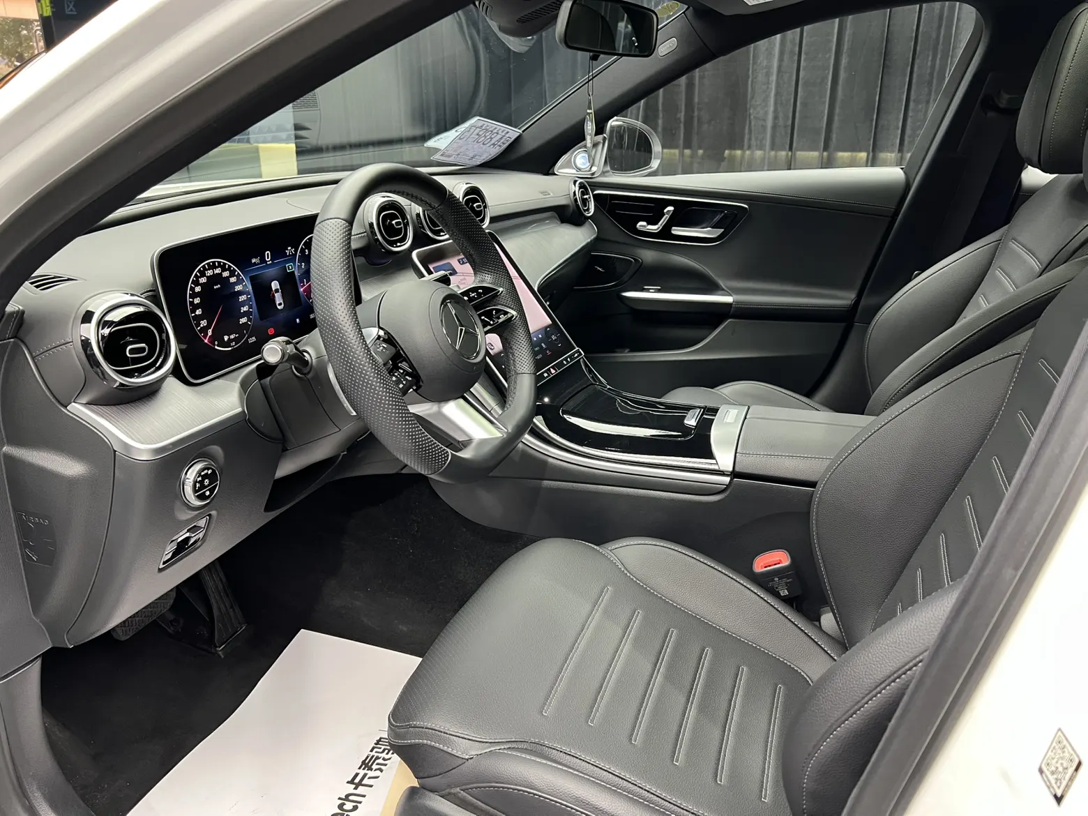Mercedes-Benz C 200 L, 2024 18