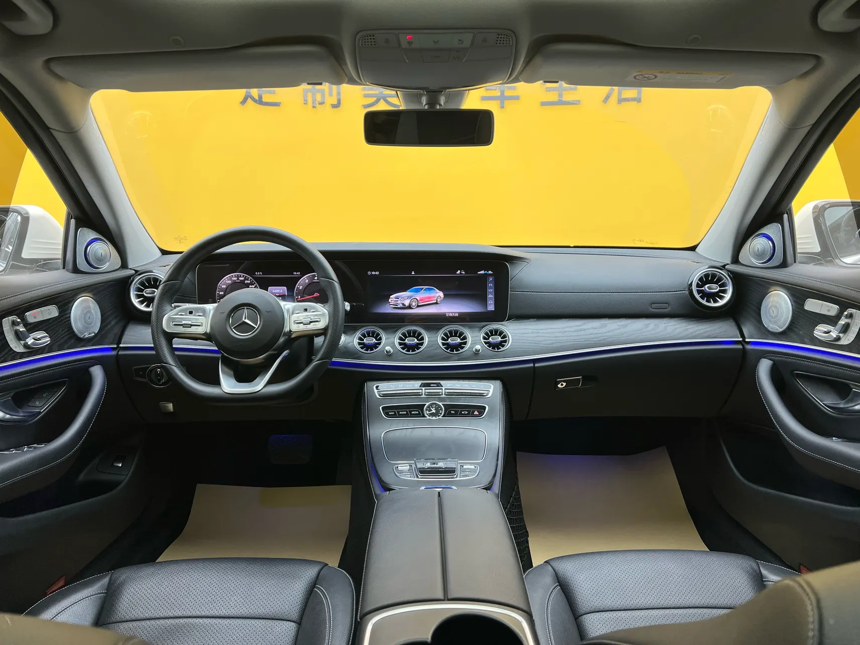 Mercedes-Benz E 300 L, 2019 14