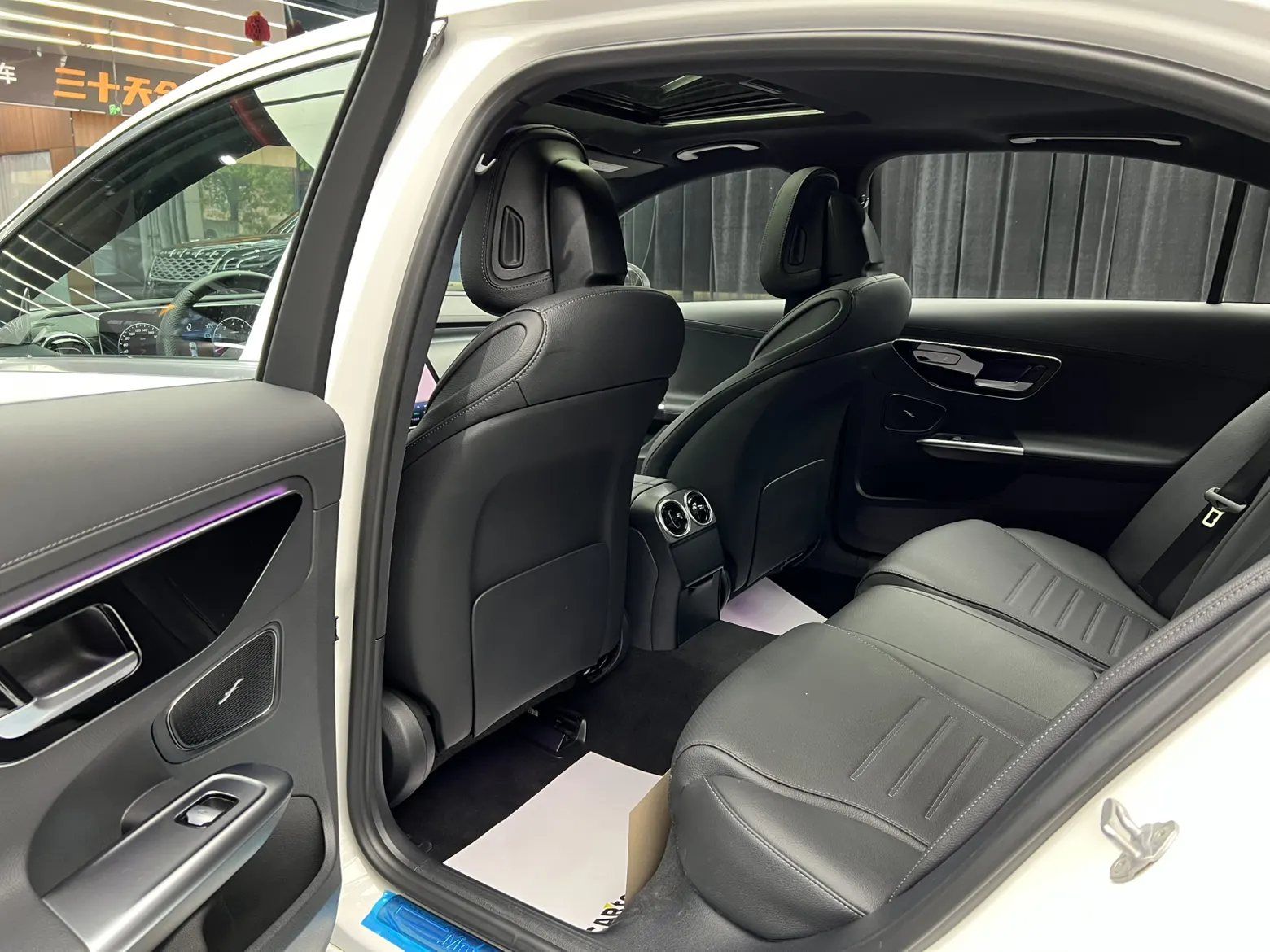 Mercedes-Benz C 200 L, 2024 20