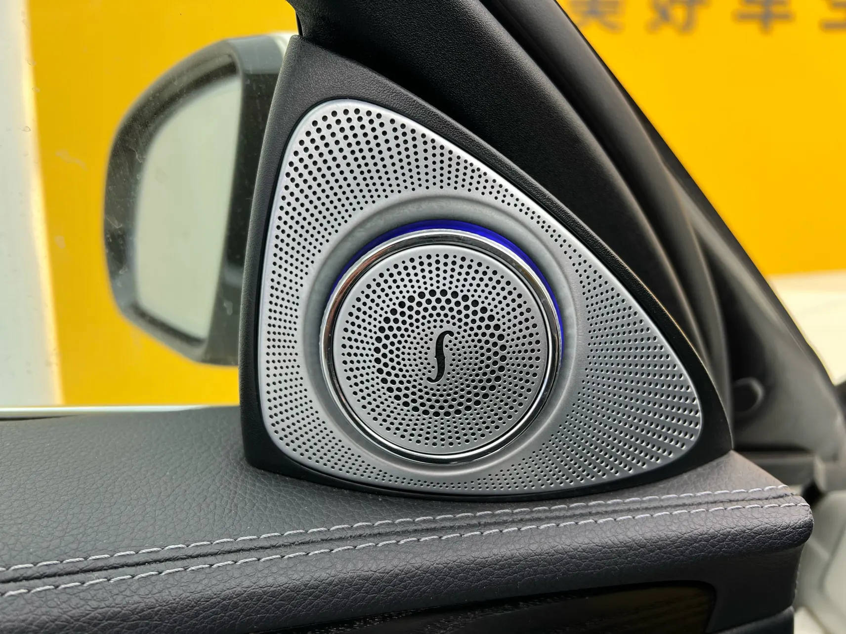 Mercedes-Benz E 300 L, 2019 33