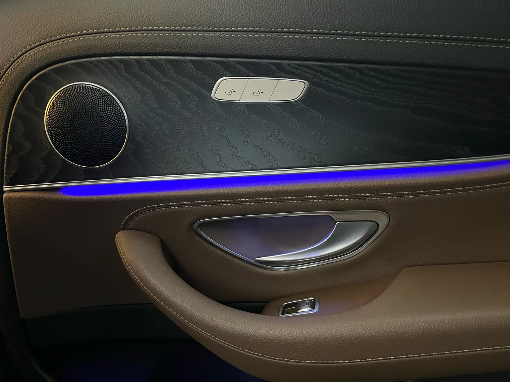 Mercedes-Benz E 260 L, 2019 28