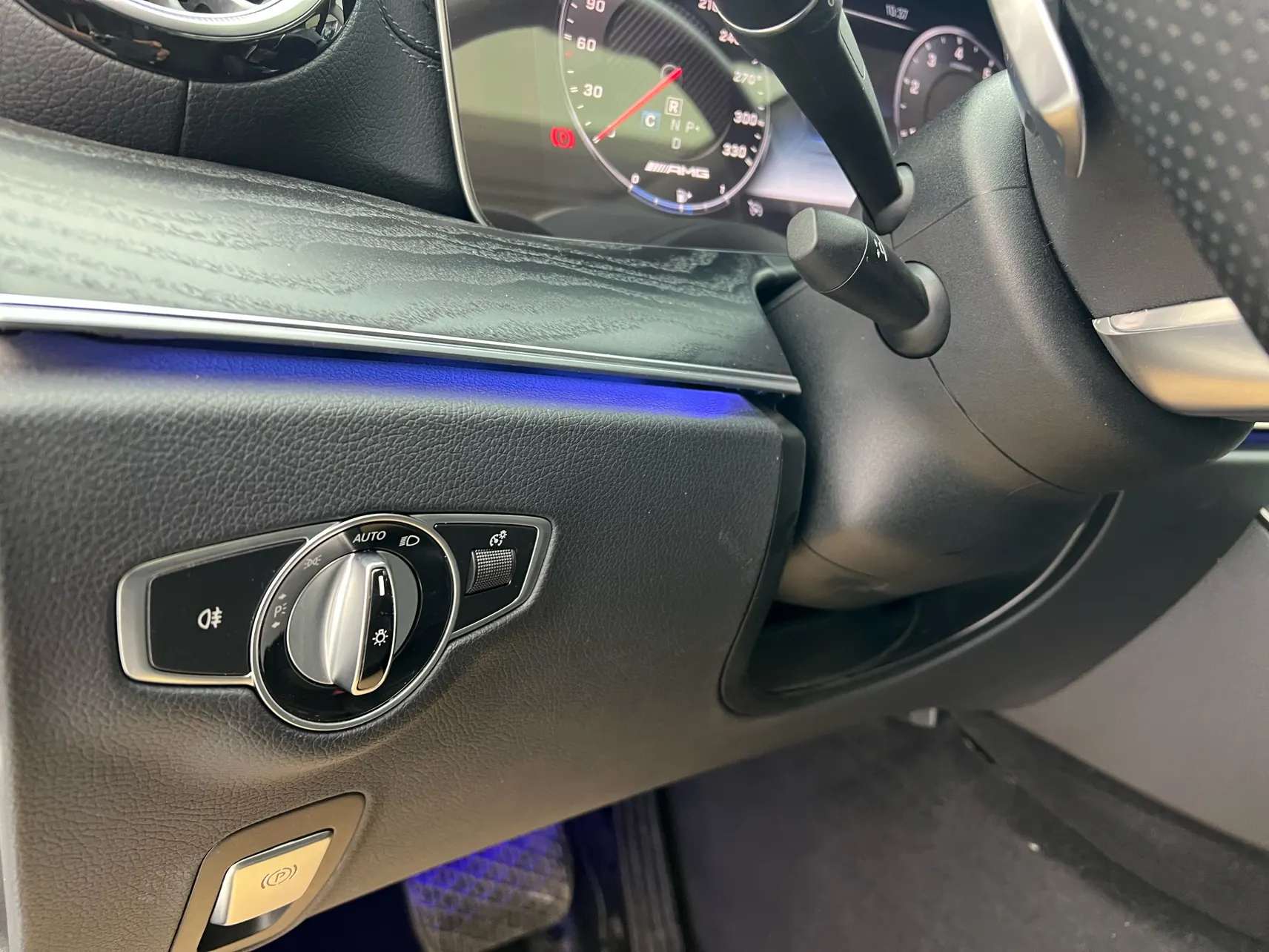 Mercedes-Benz E 300 L, 2019 28