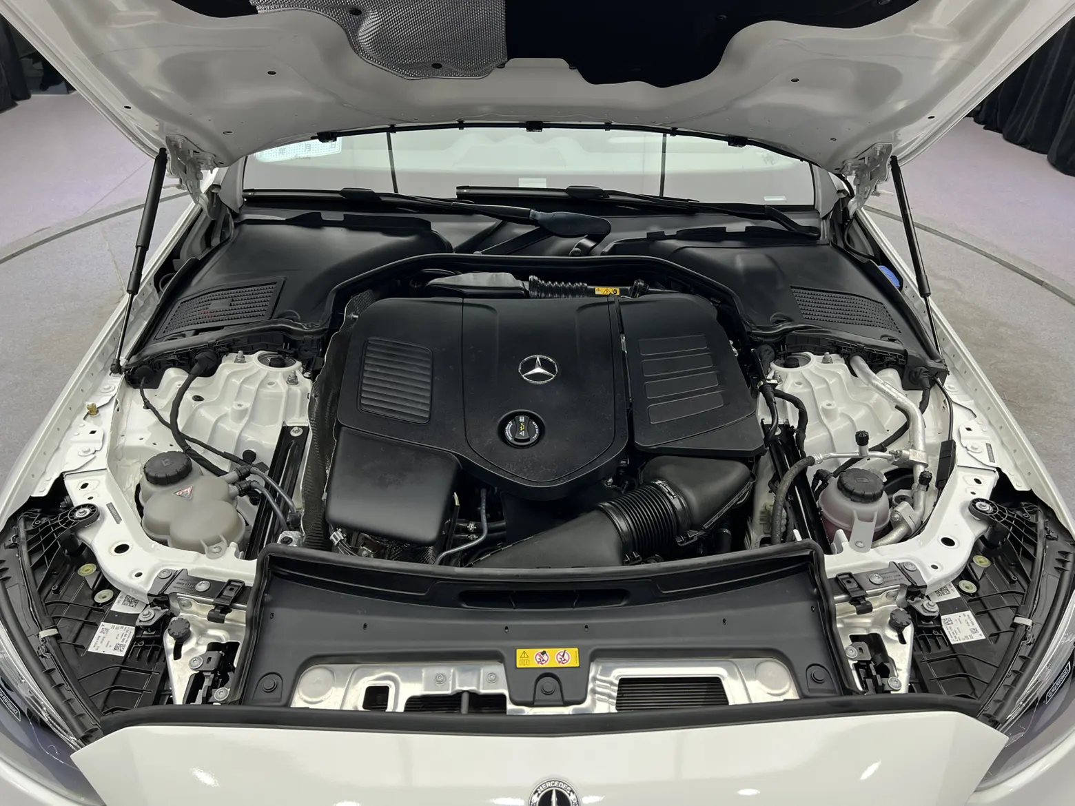 Mercedes-Benz C 200 L, 2024 9