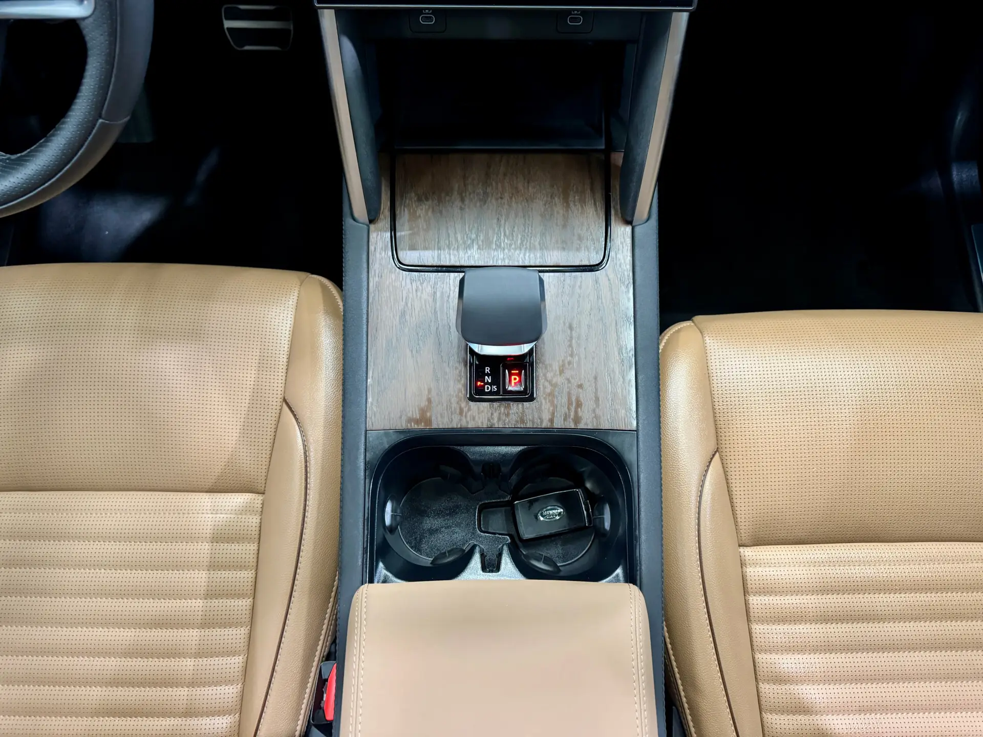 Land Rover Discovery Sport, 2025 22