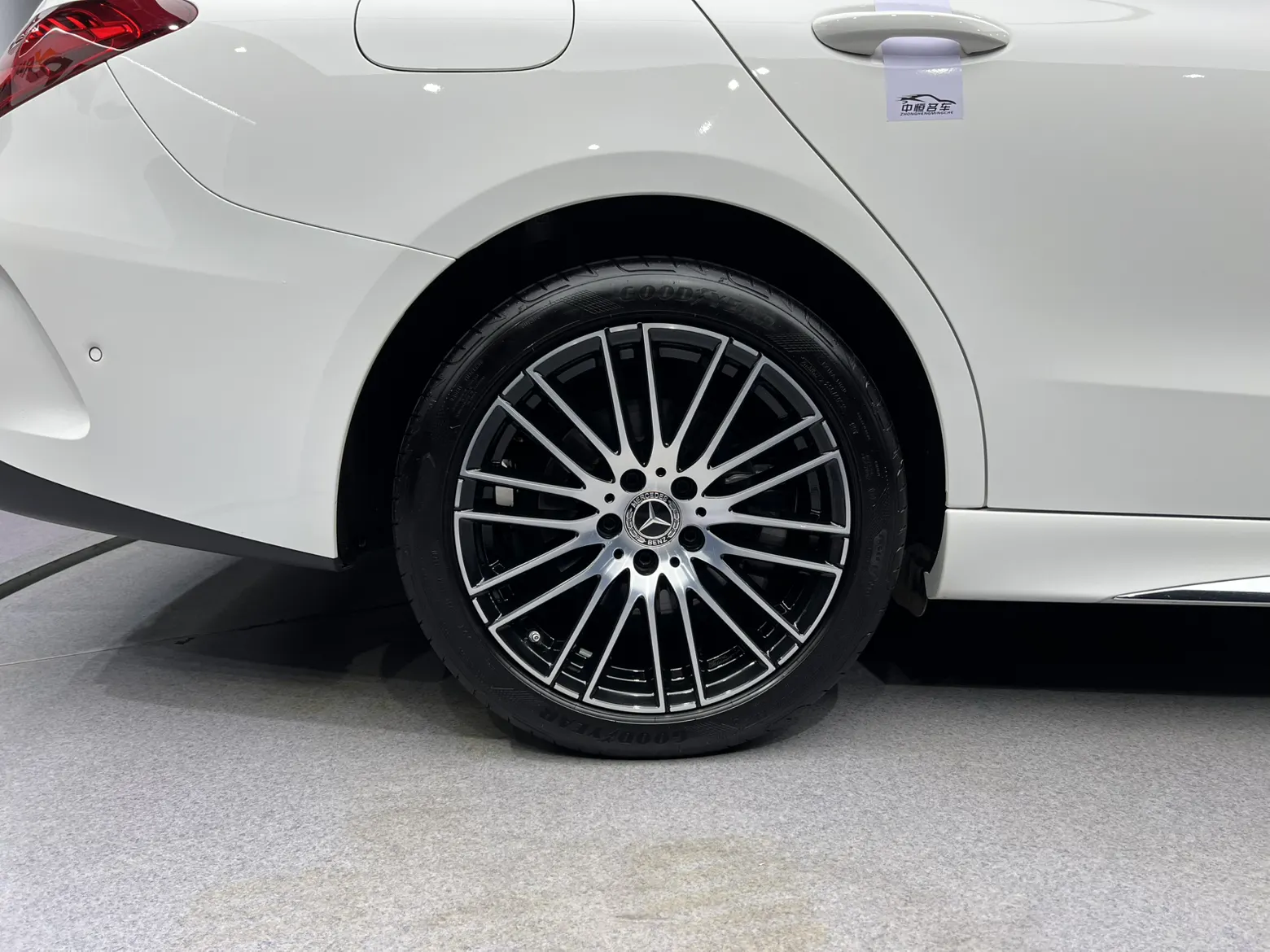 Mercedes-Benz C 200 L, 2024 13