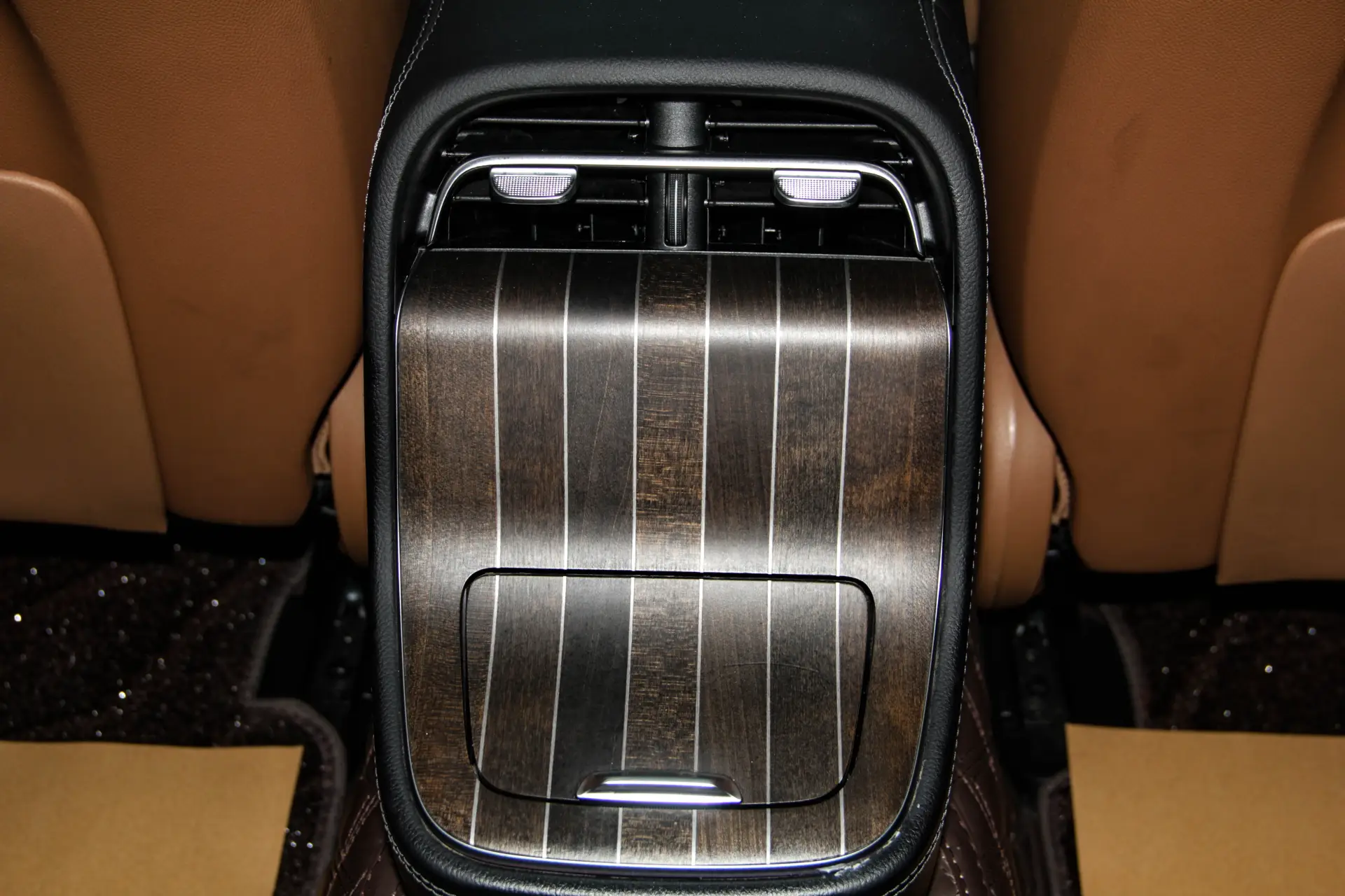 Mercedes-Benz E 300 L, 2024 25