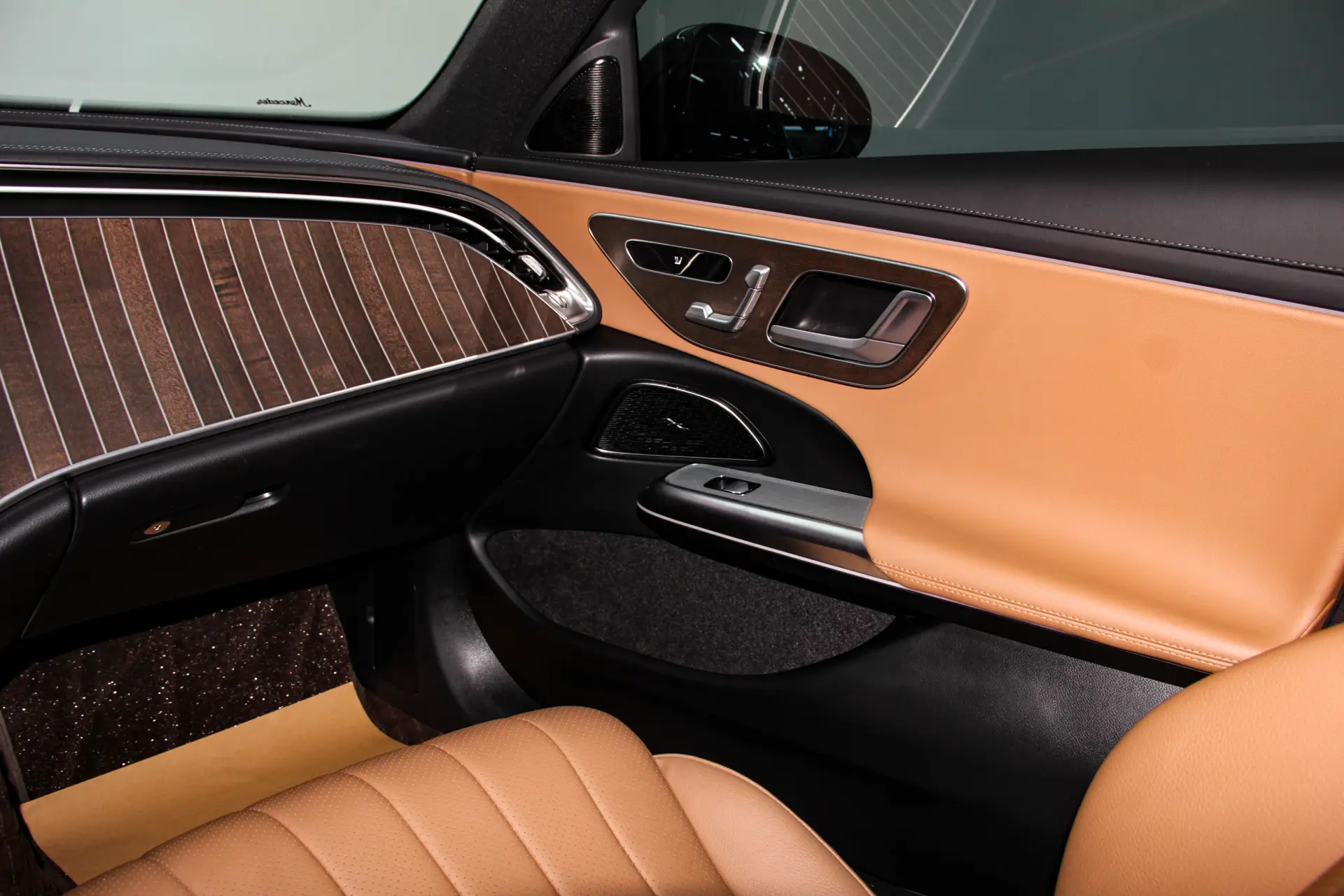 Mercedes-Benz E 300 L, 2024 31
